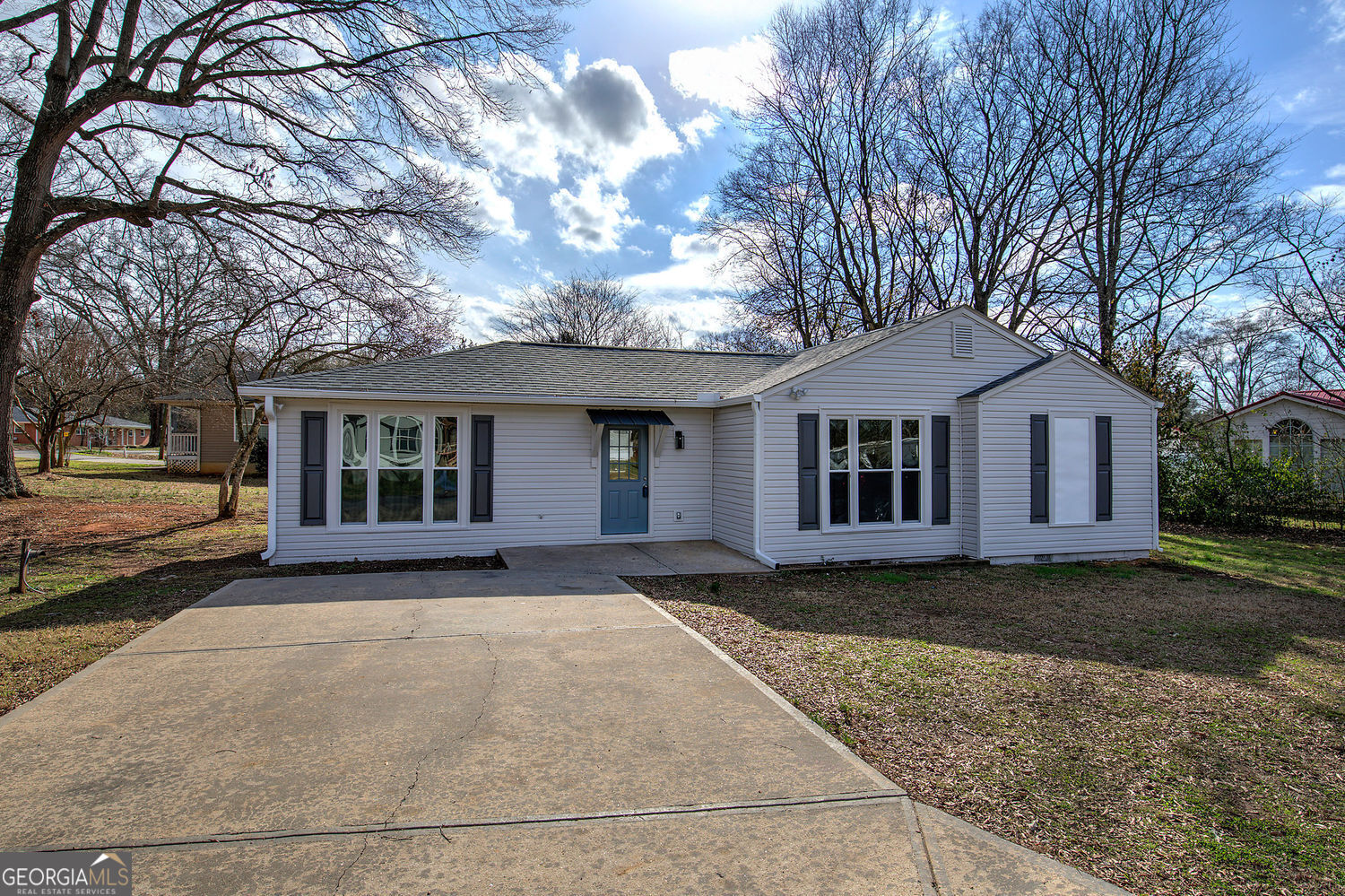 30 Grove Cir — photo