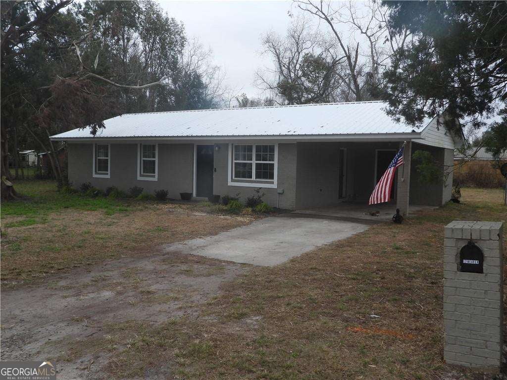 121 Beaver Dr — photo