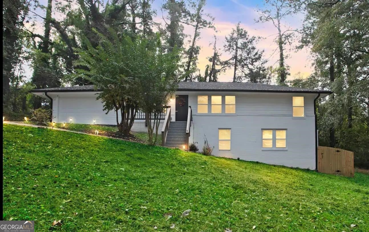 2307 Veterans Memorial Hwy SW — photo