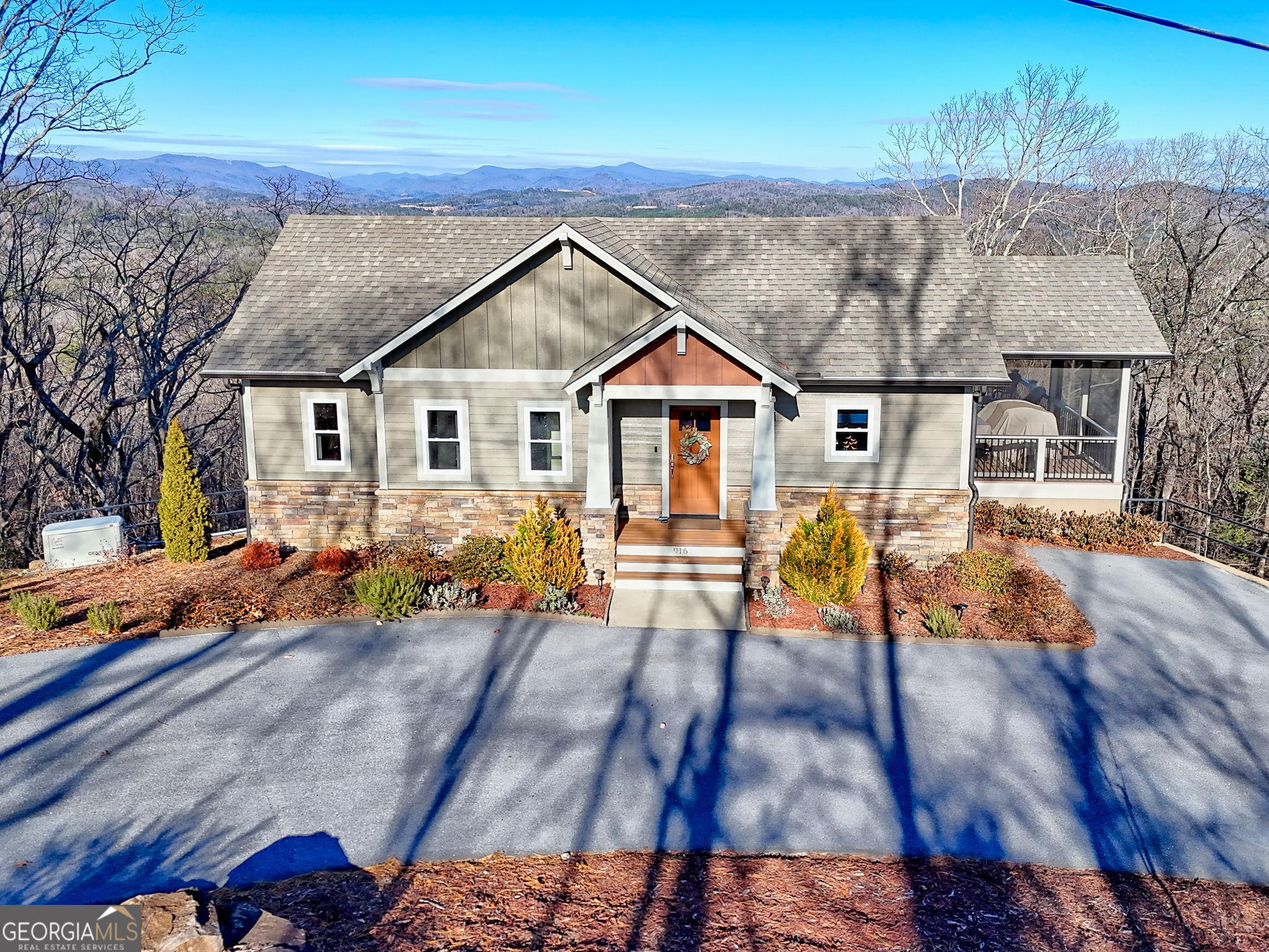 916 Arbor Dr — photo
