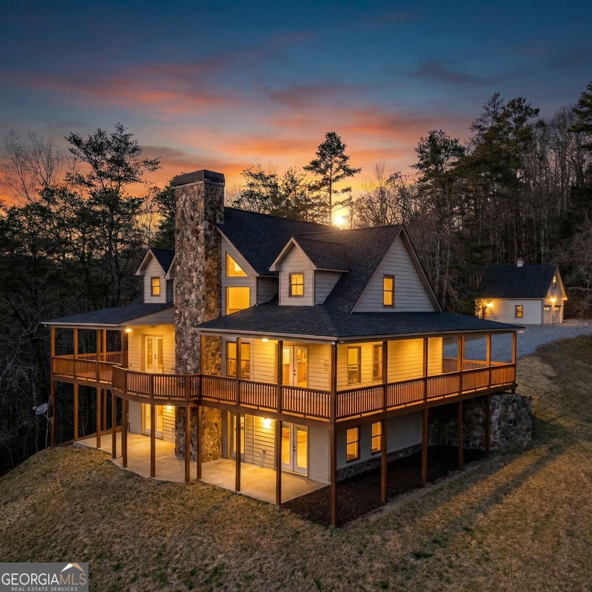 661 Toccoa River Frst — photo