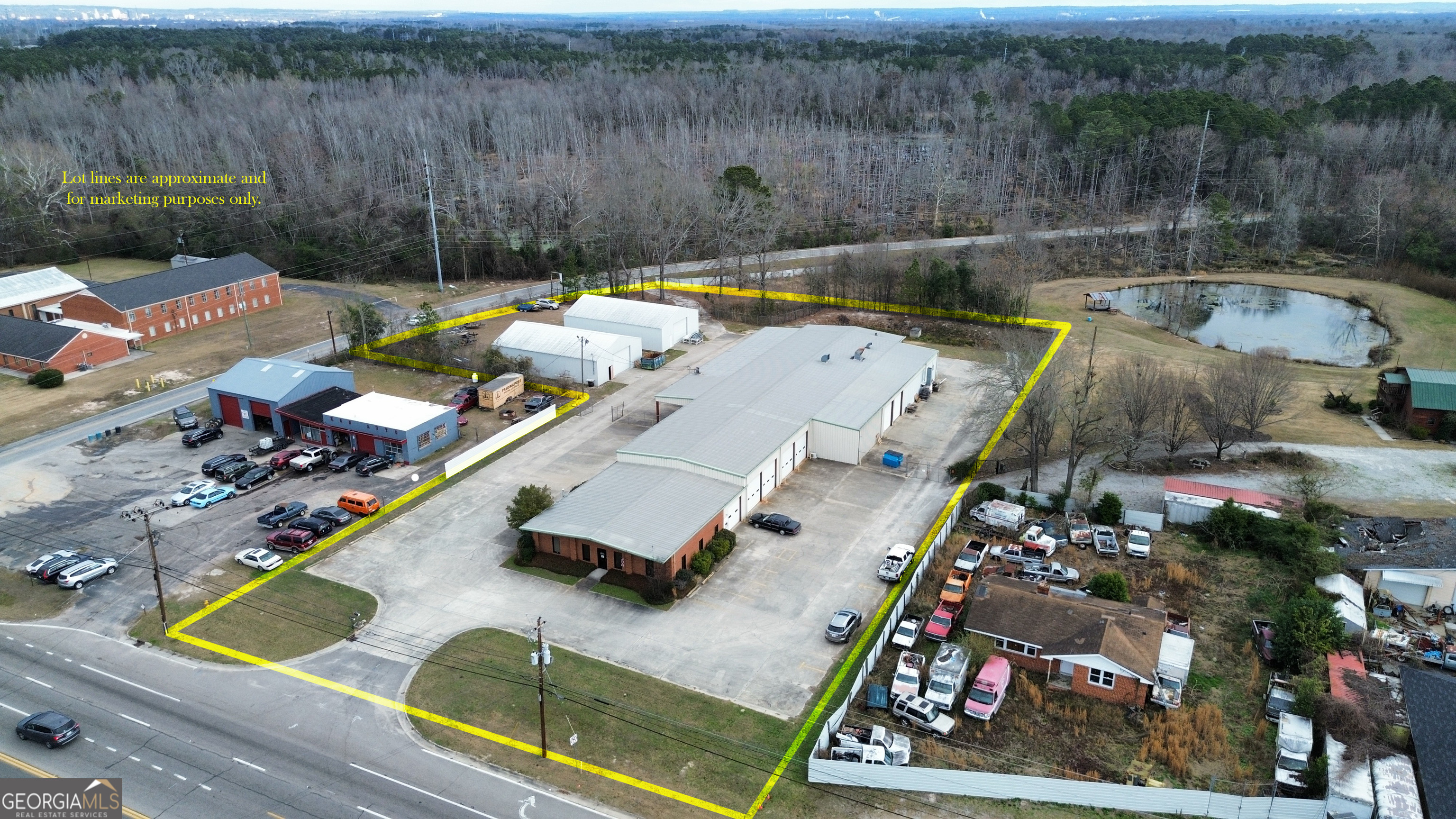 2702 Mike Padgett Hwy — photo