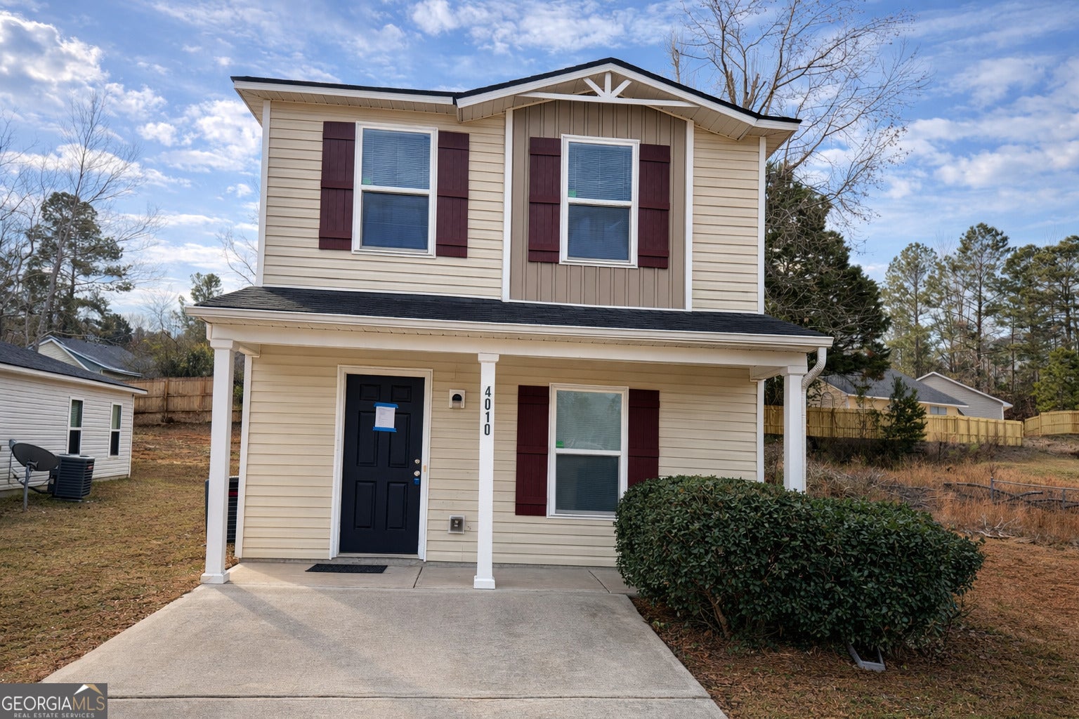 4010 Rambling Way — photo