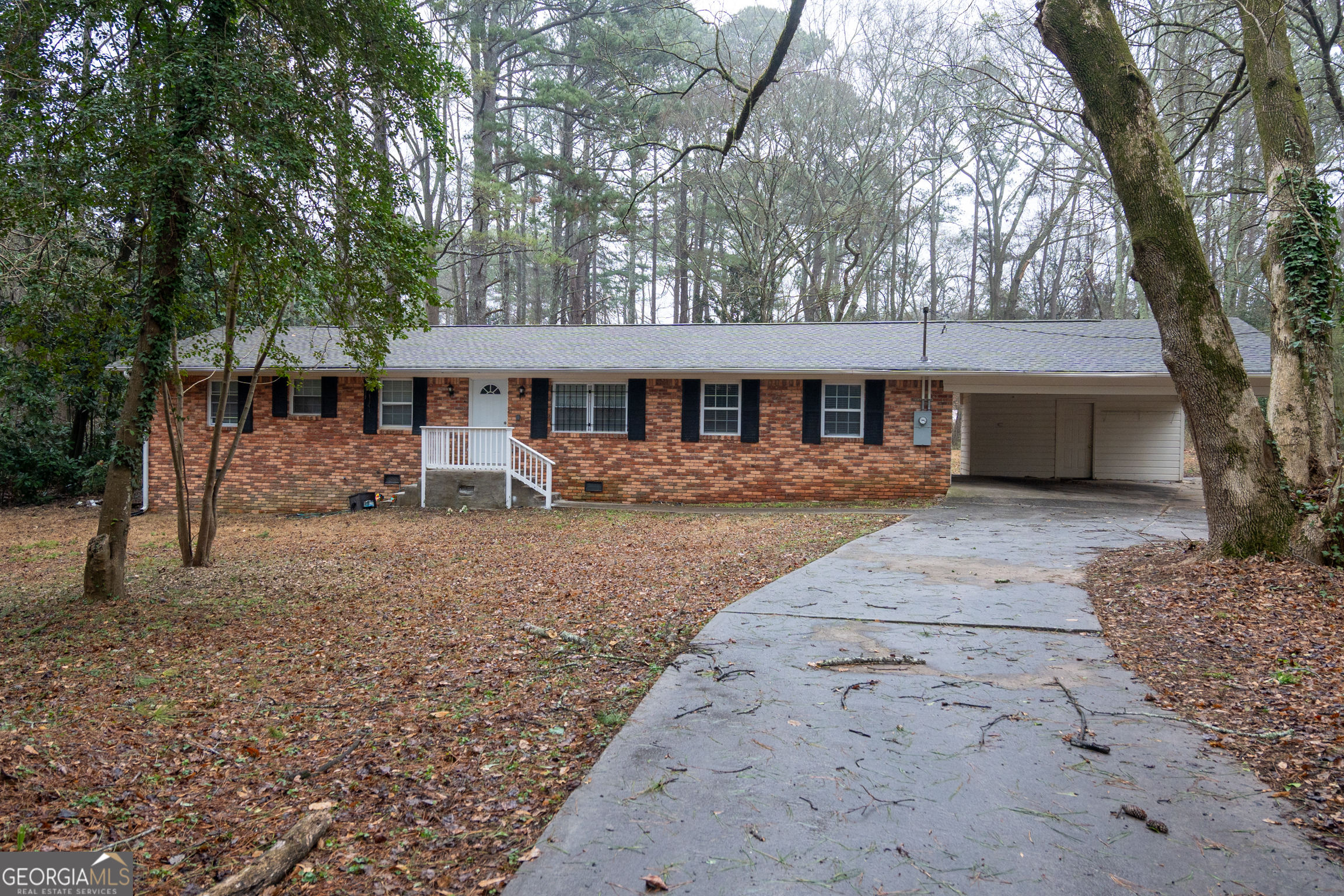 4770 Campbell Dr — photo