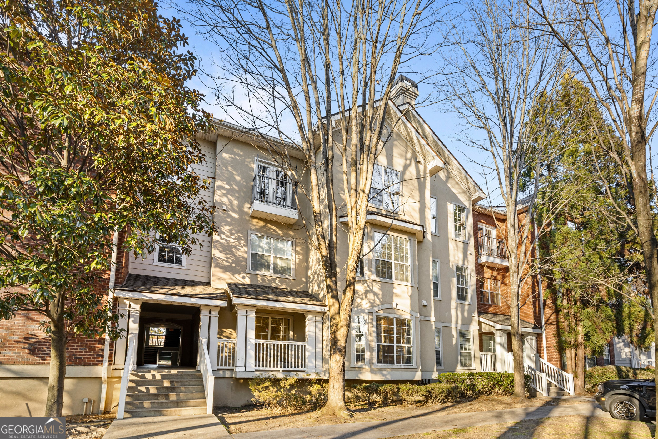 5641 Roswell Rd 103 — photo