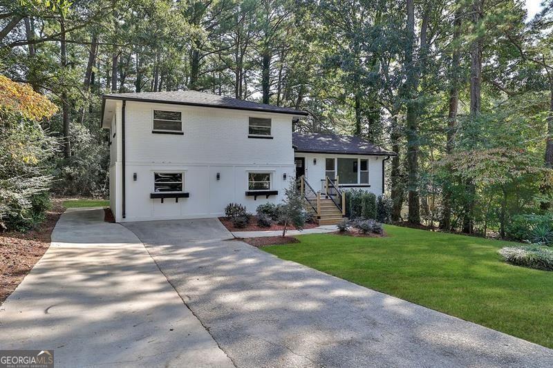 1770 Austin Dr — photo