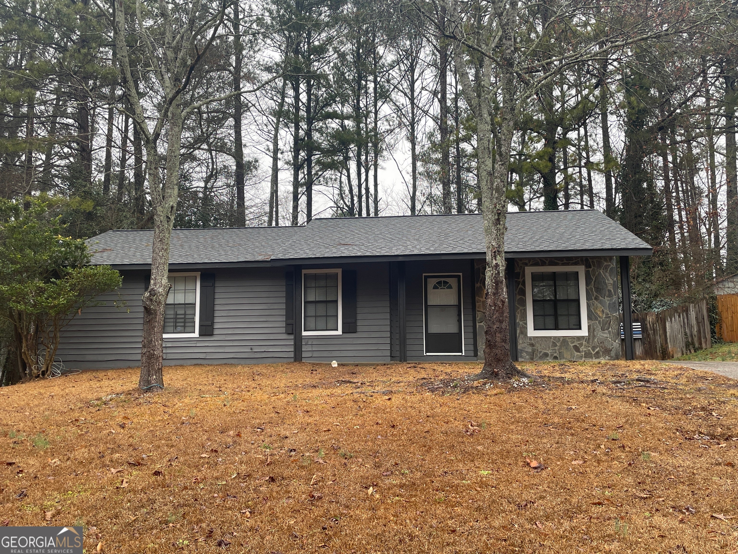 8475 Alden Dr — photo