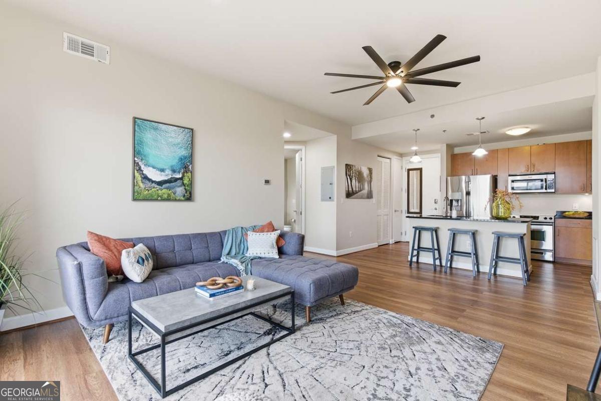 711 Cosmopolitan Dr NE 517 — photo