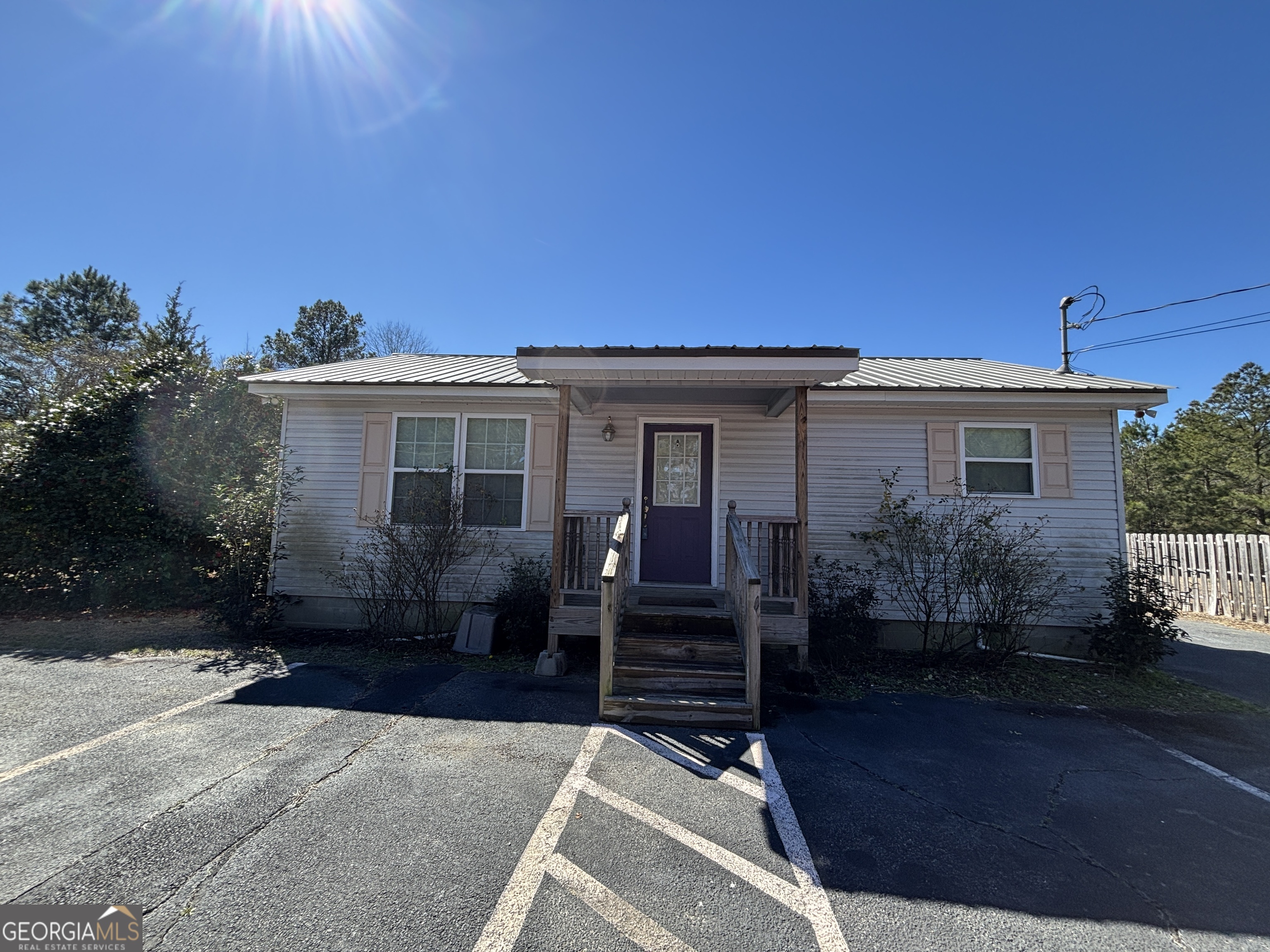131 Lakeview Church Road, Cochran, GA 31014