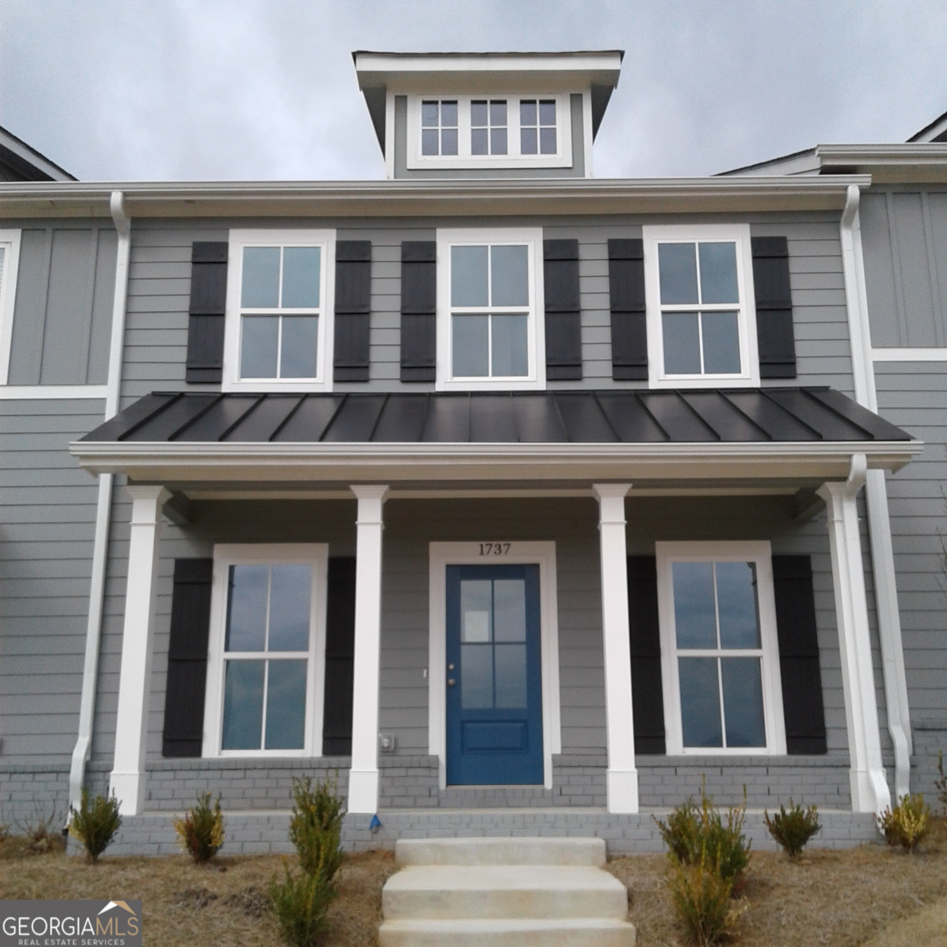 1737 Prospect Way — photo