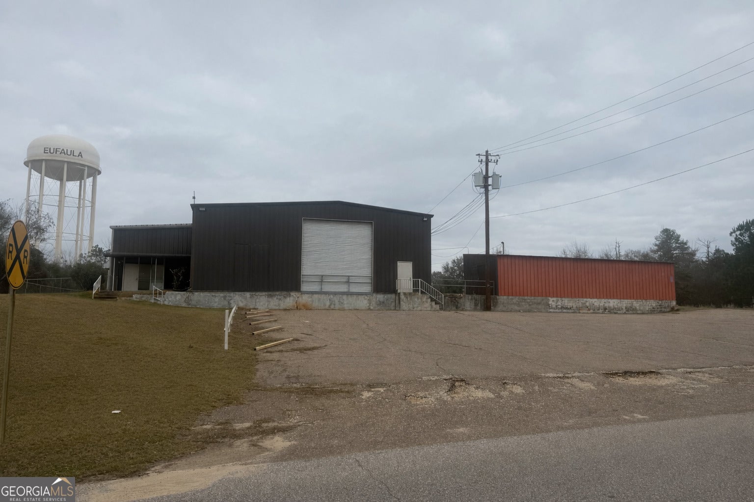 107 Industrial Park Dr — photo