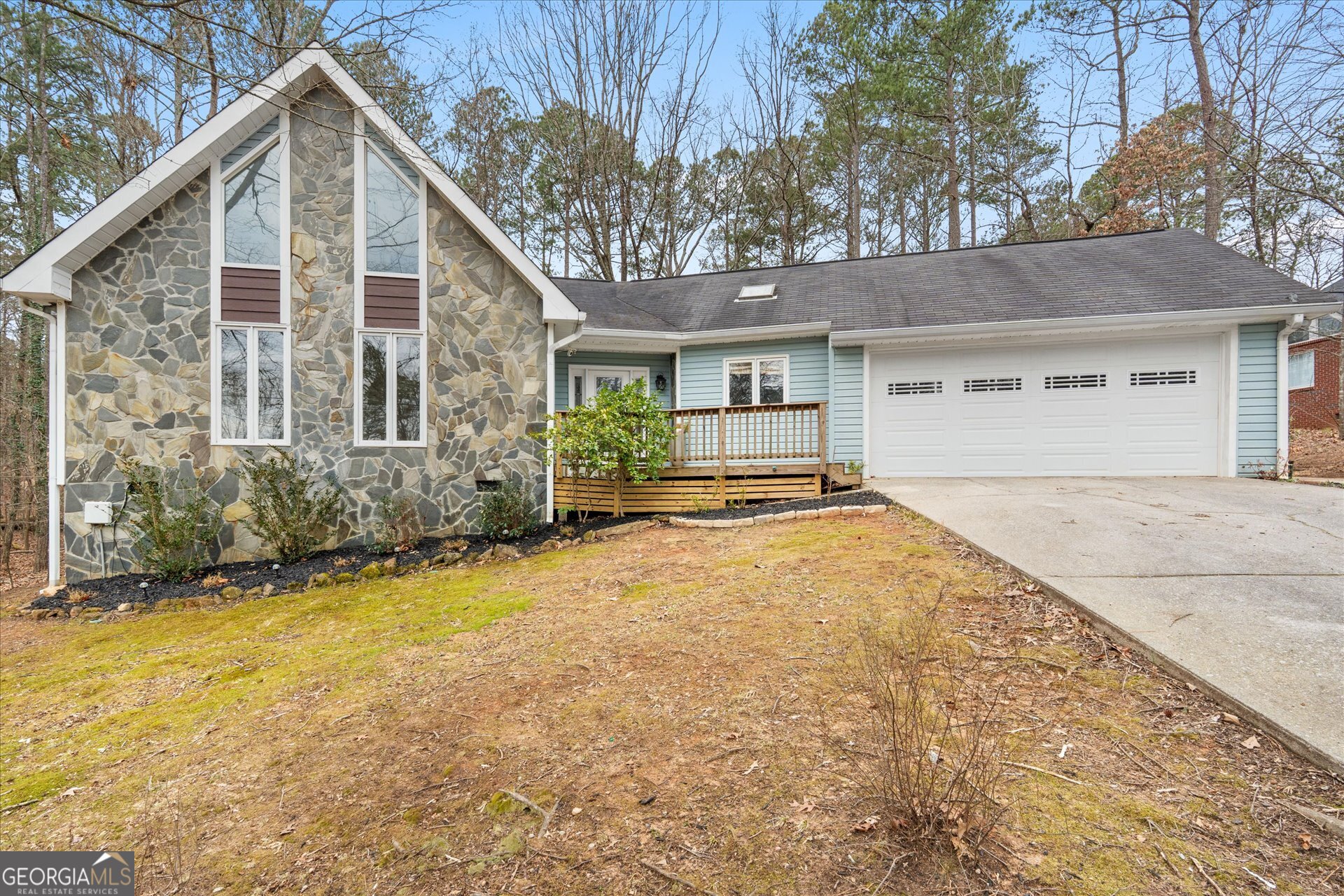7349 S Mitchell Ct — photo