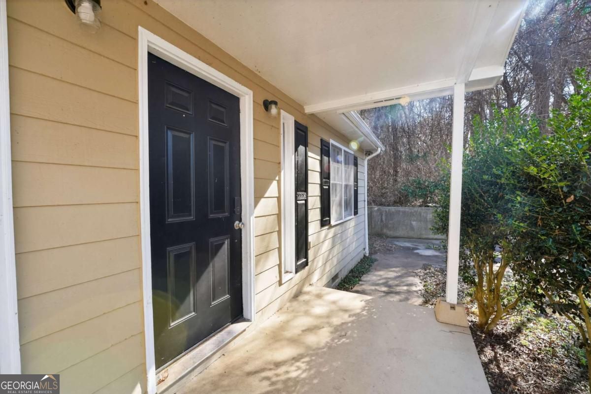 1826 County Line Road SW, Atlanta, GA 30331 — photo 3