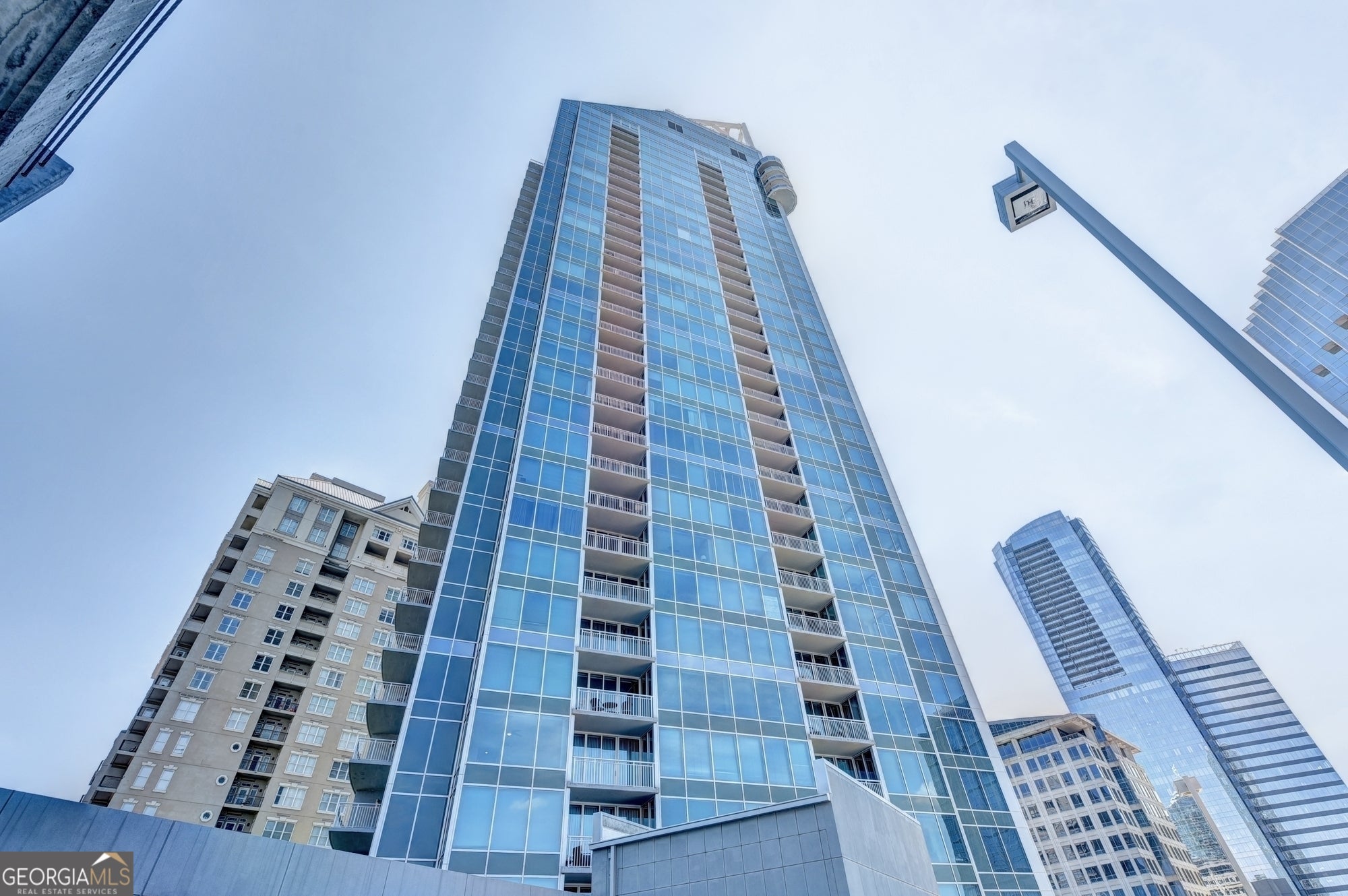 3338 Peachtree Rd NE Apt 1102 — photo