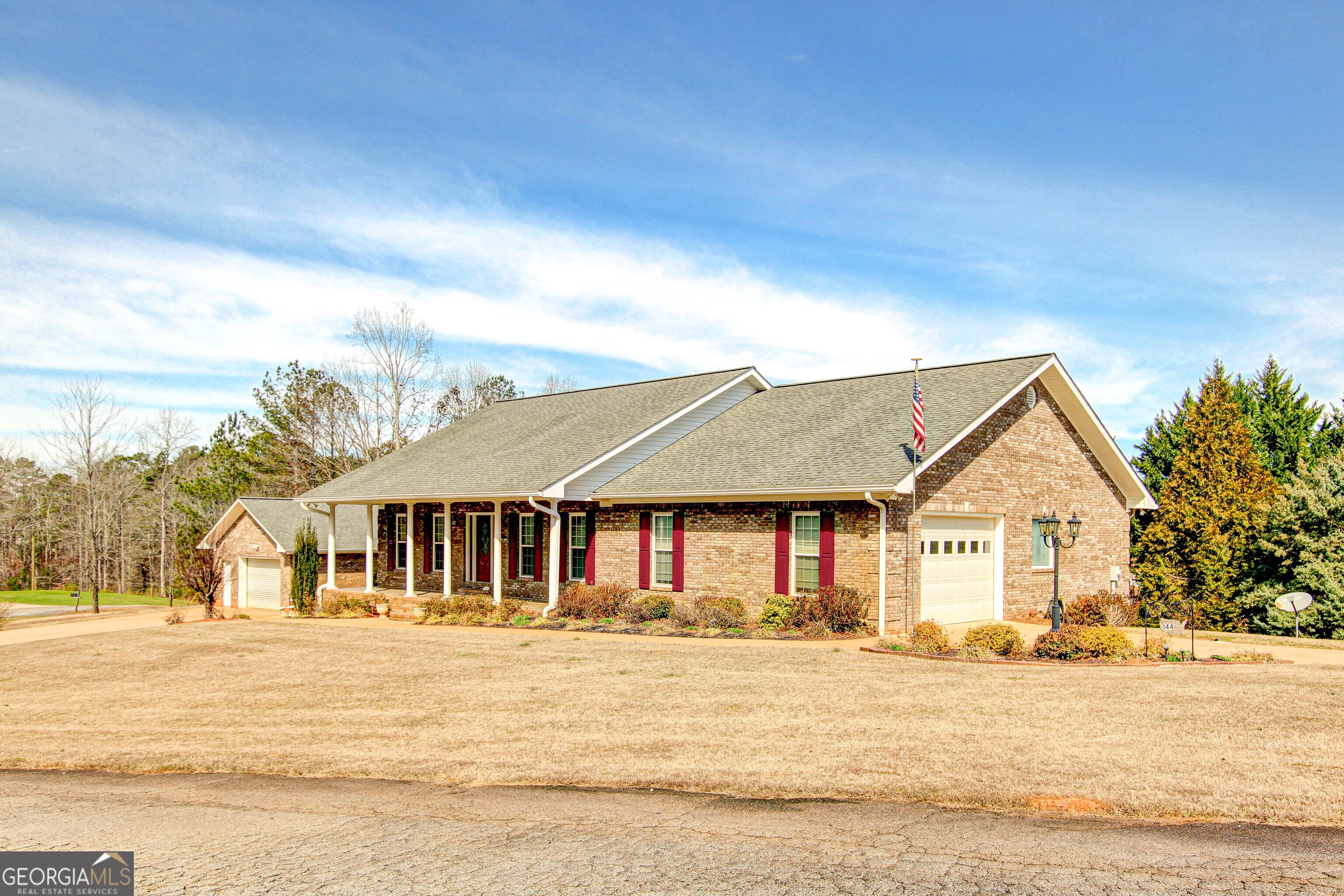 144 Bluff Circle — photo