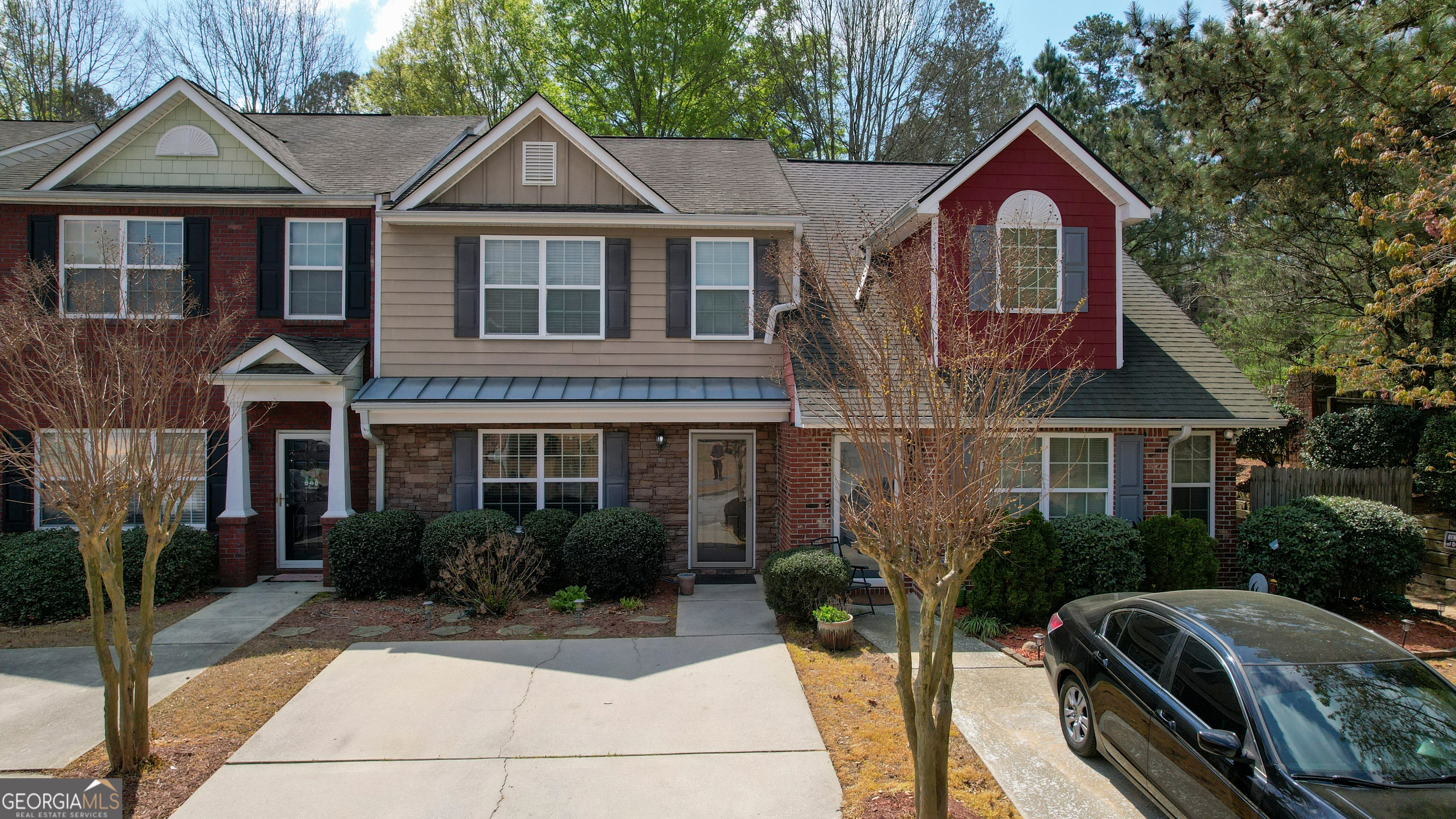 2628 Haligan Pte — photo