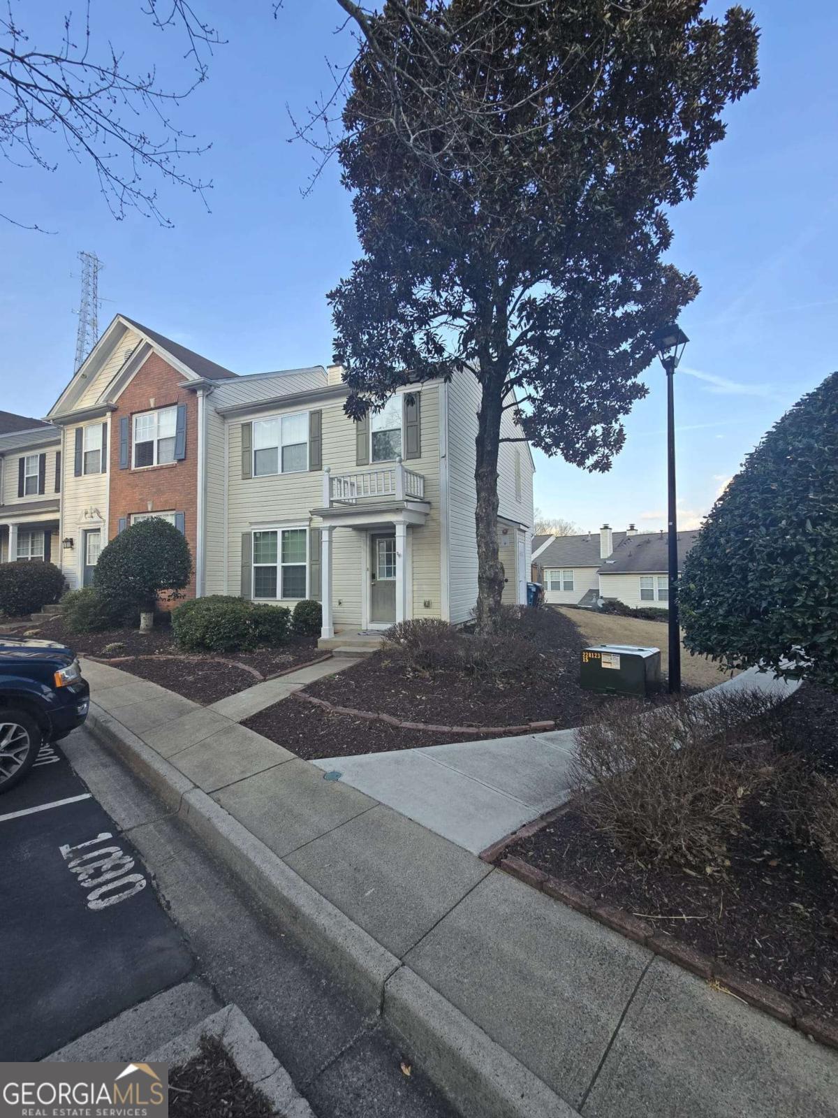 1090 Kilmington Ct — photo