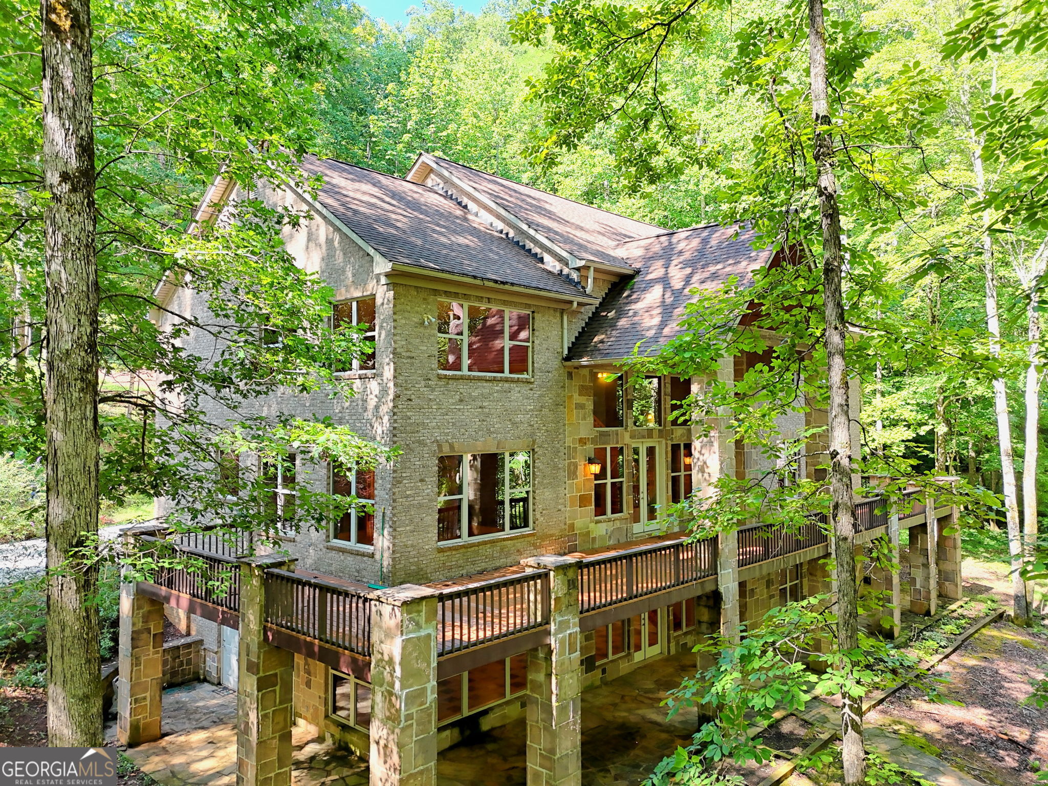 876 Whitetail Trl — photo