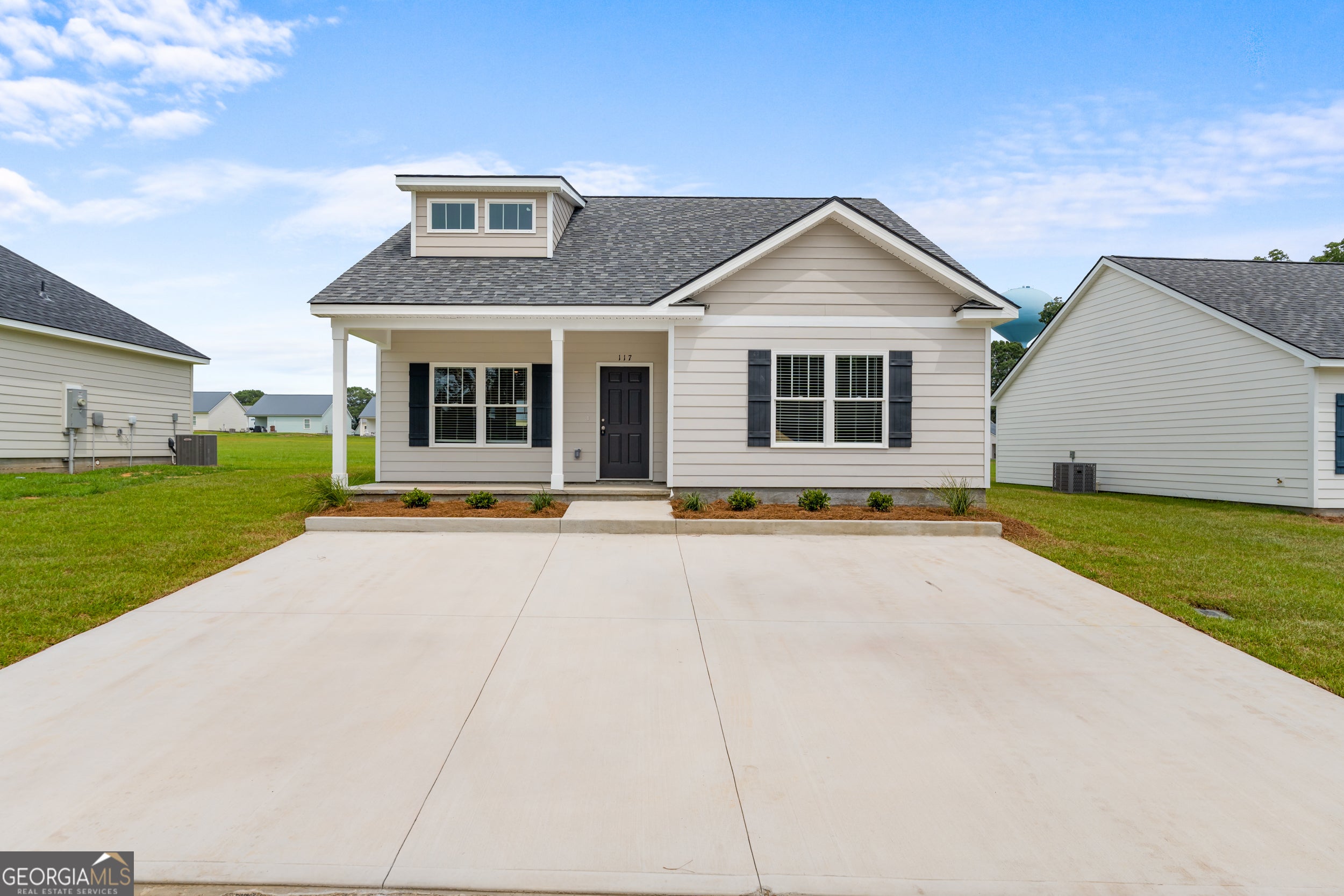 117 Avalon Trce Lot 9 — photo