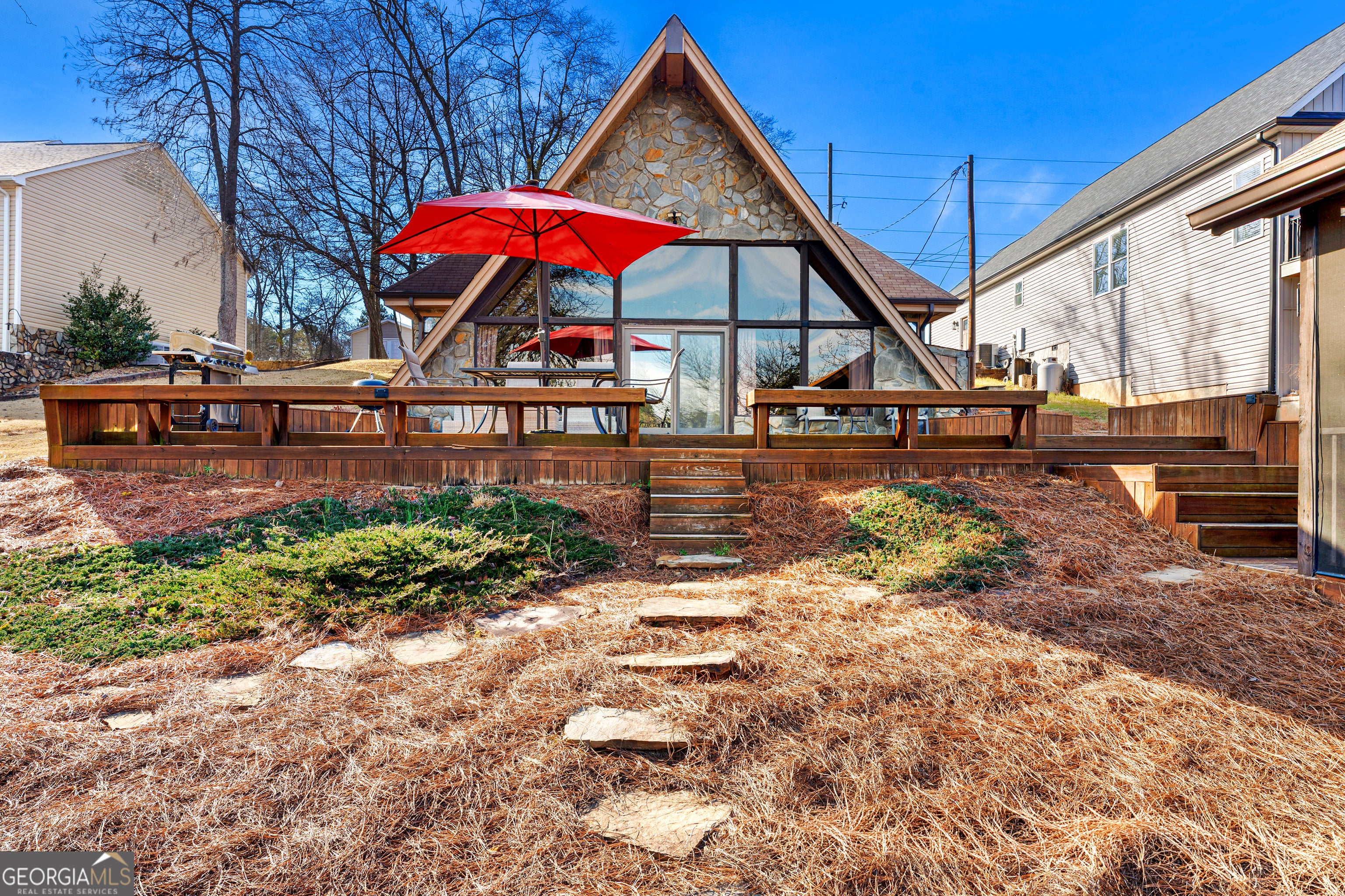 618 Sunrise Cir — photo