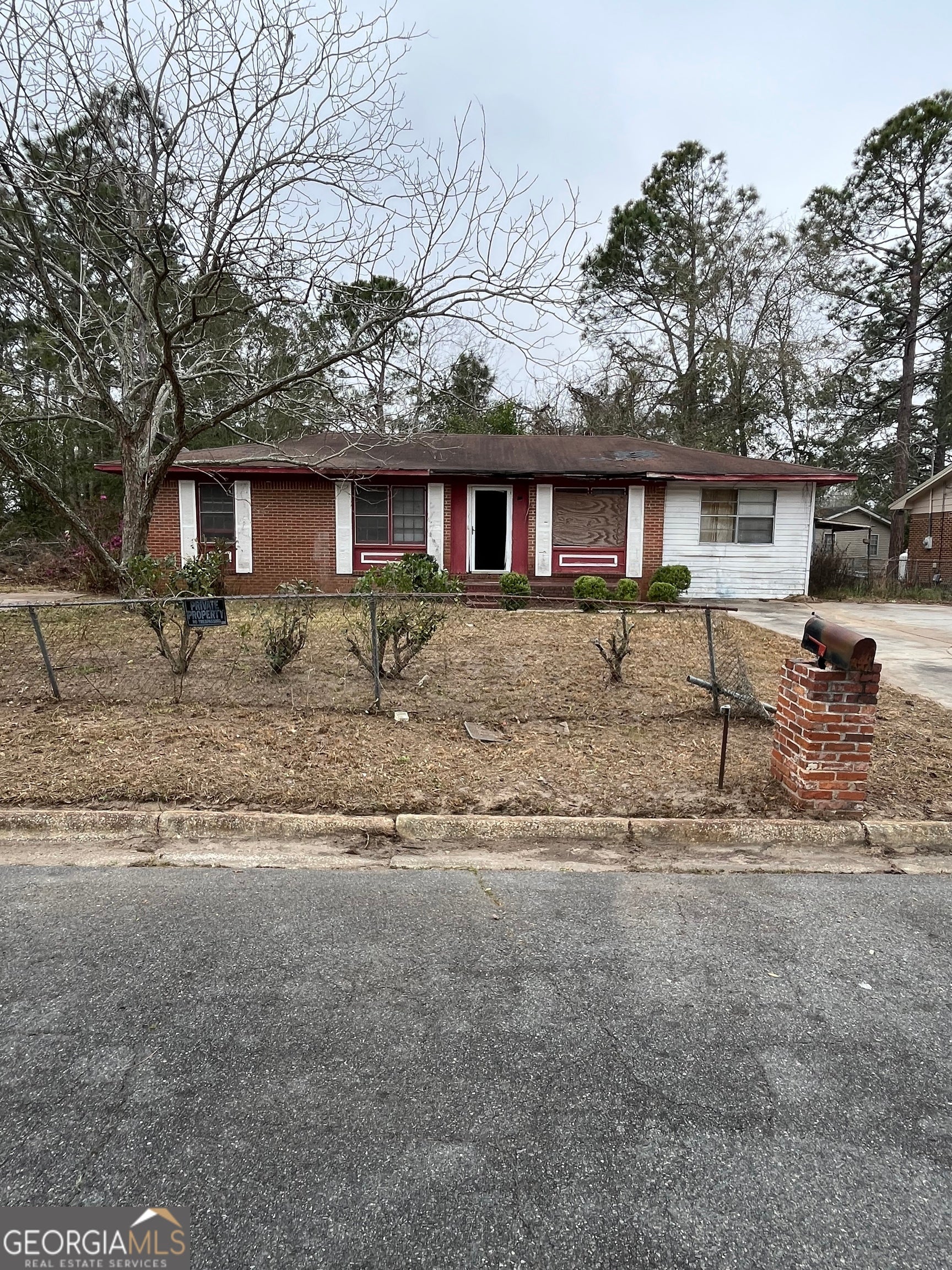 1215 Jamestown Dr — photo