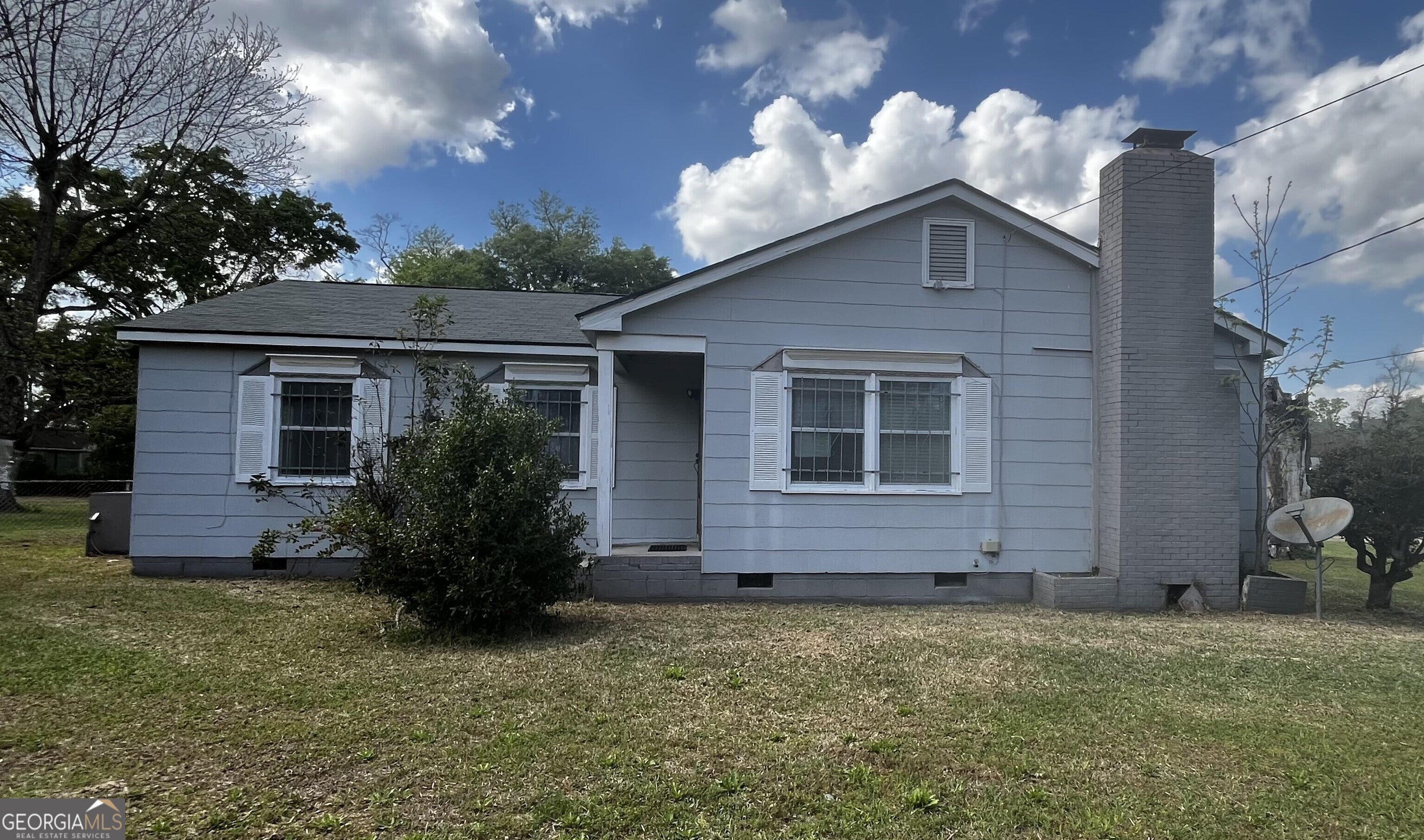 133 Thornton Dr — photo