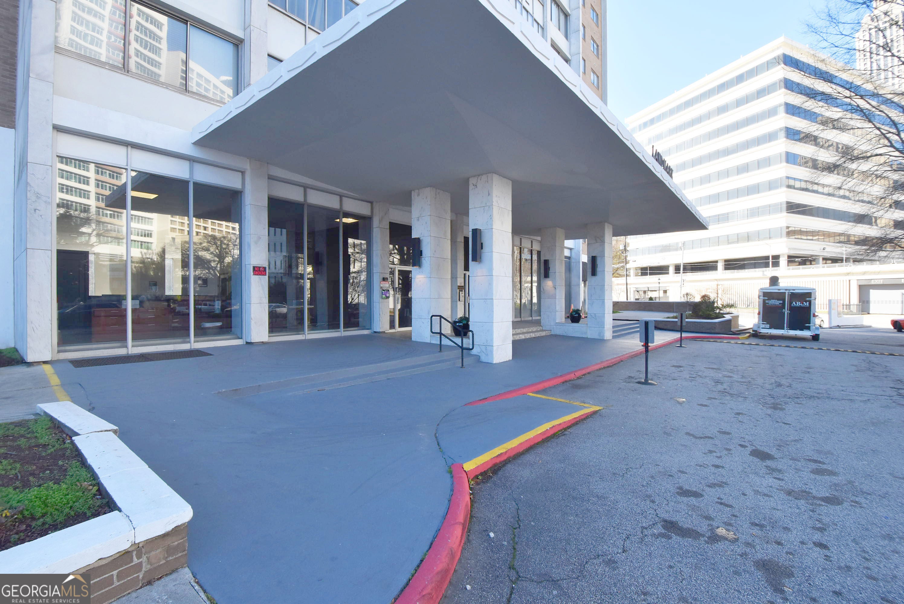 215 Piedmont Ave NE 1505 — photo