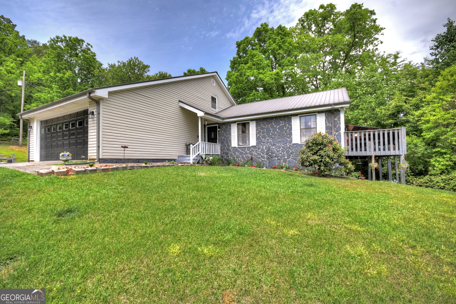 1359 Salem Rd — photo