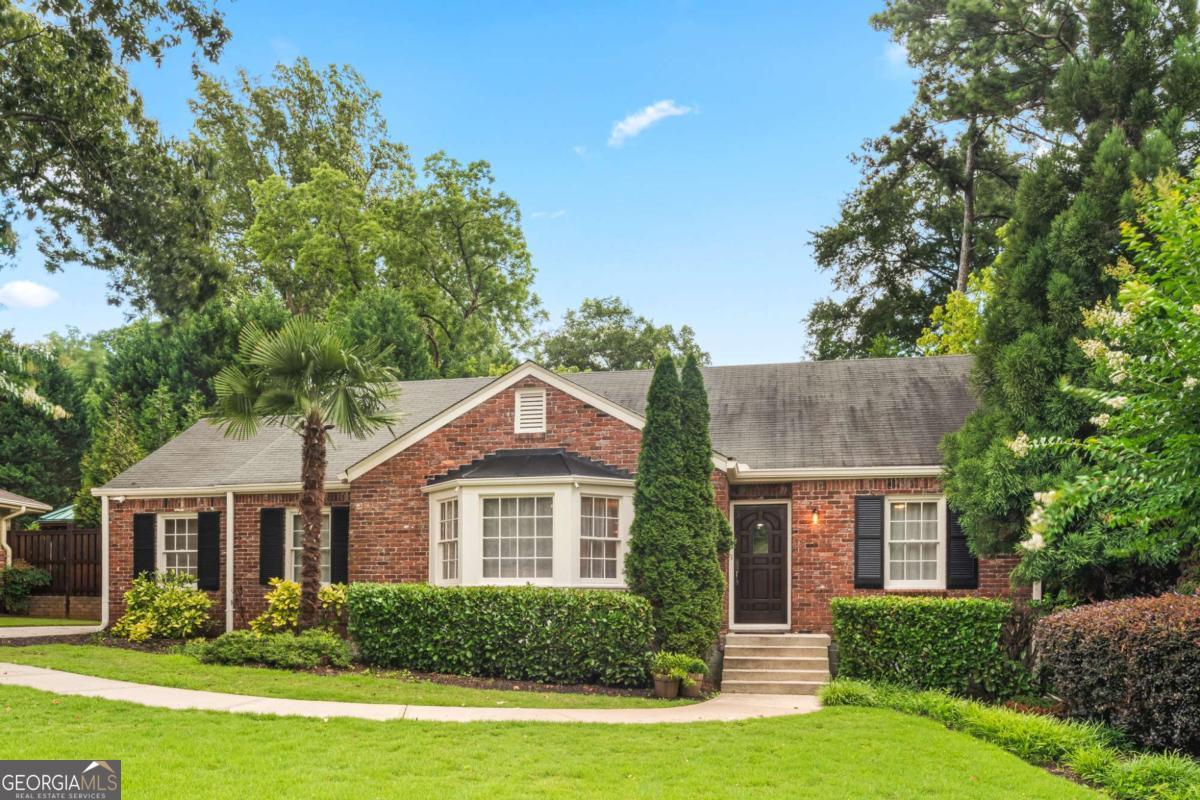 1257 Briar Hills Dr NE — photo