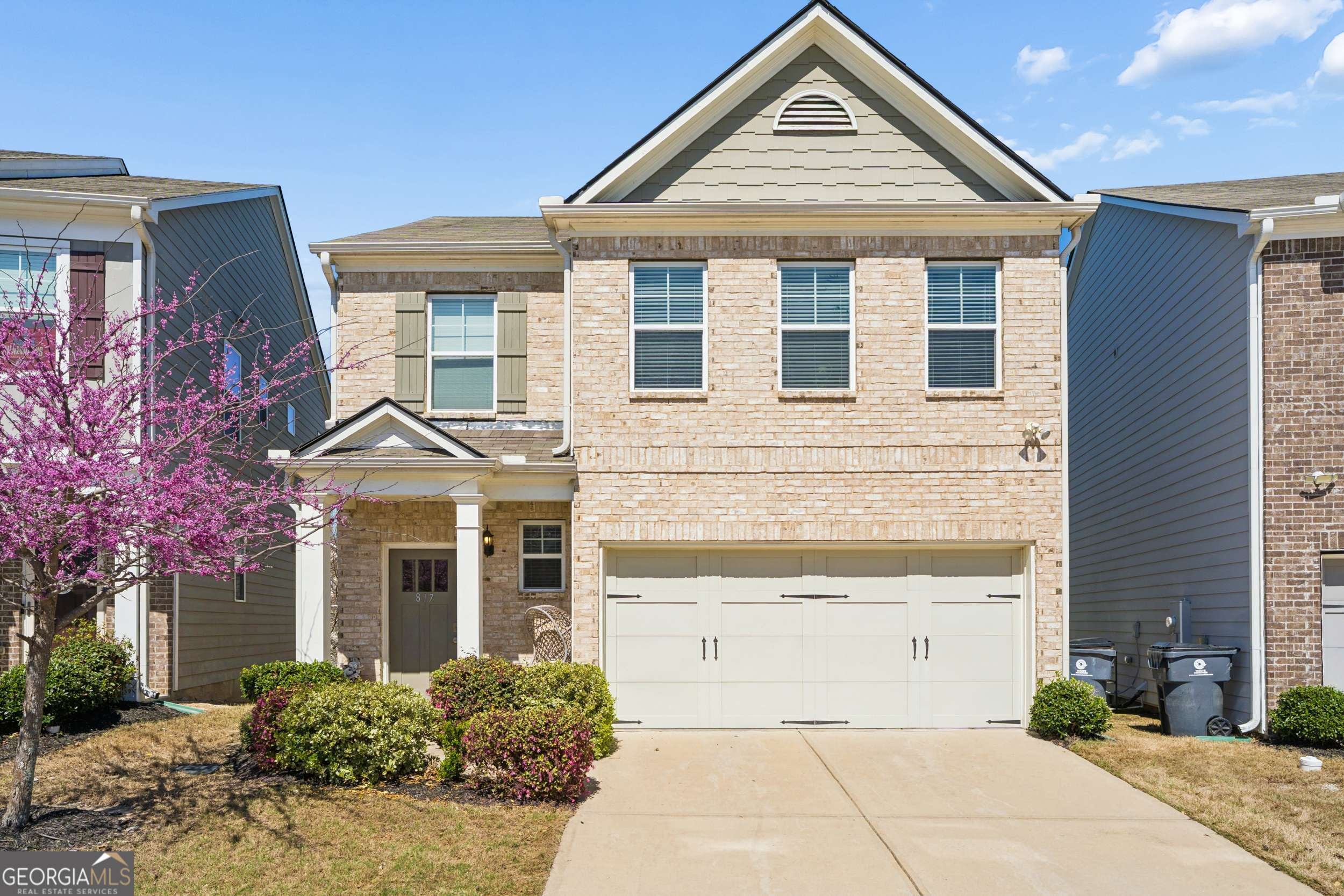 817 Regal Ln SW — photo