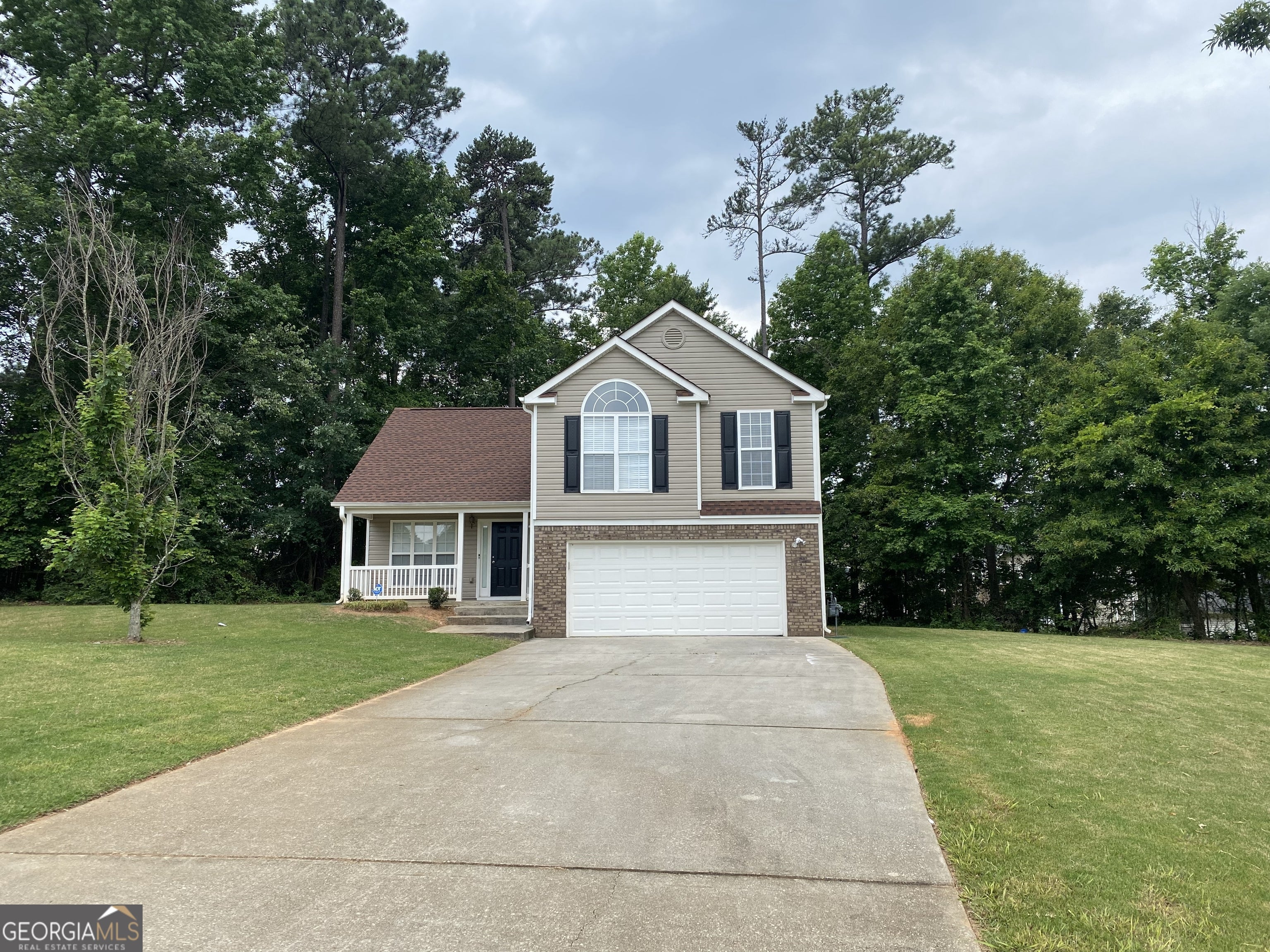 5849 Amerson Ln — photo