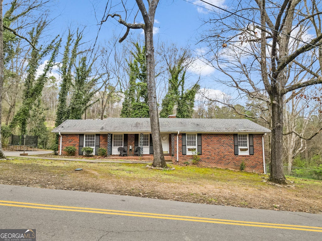 206 Hammond Dr — photo