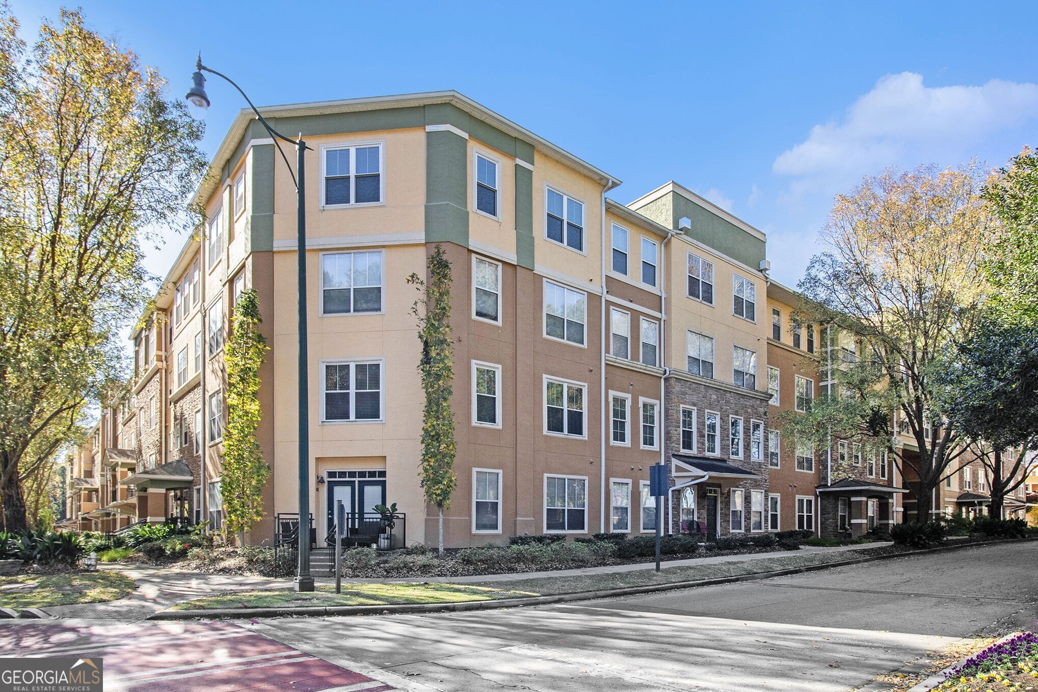 10 Perimeter Summit Blvd NE 2112 — photo