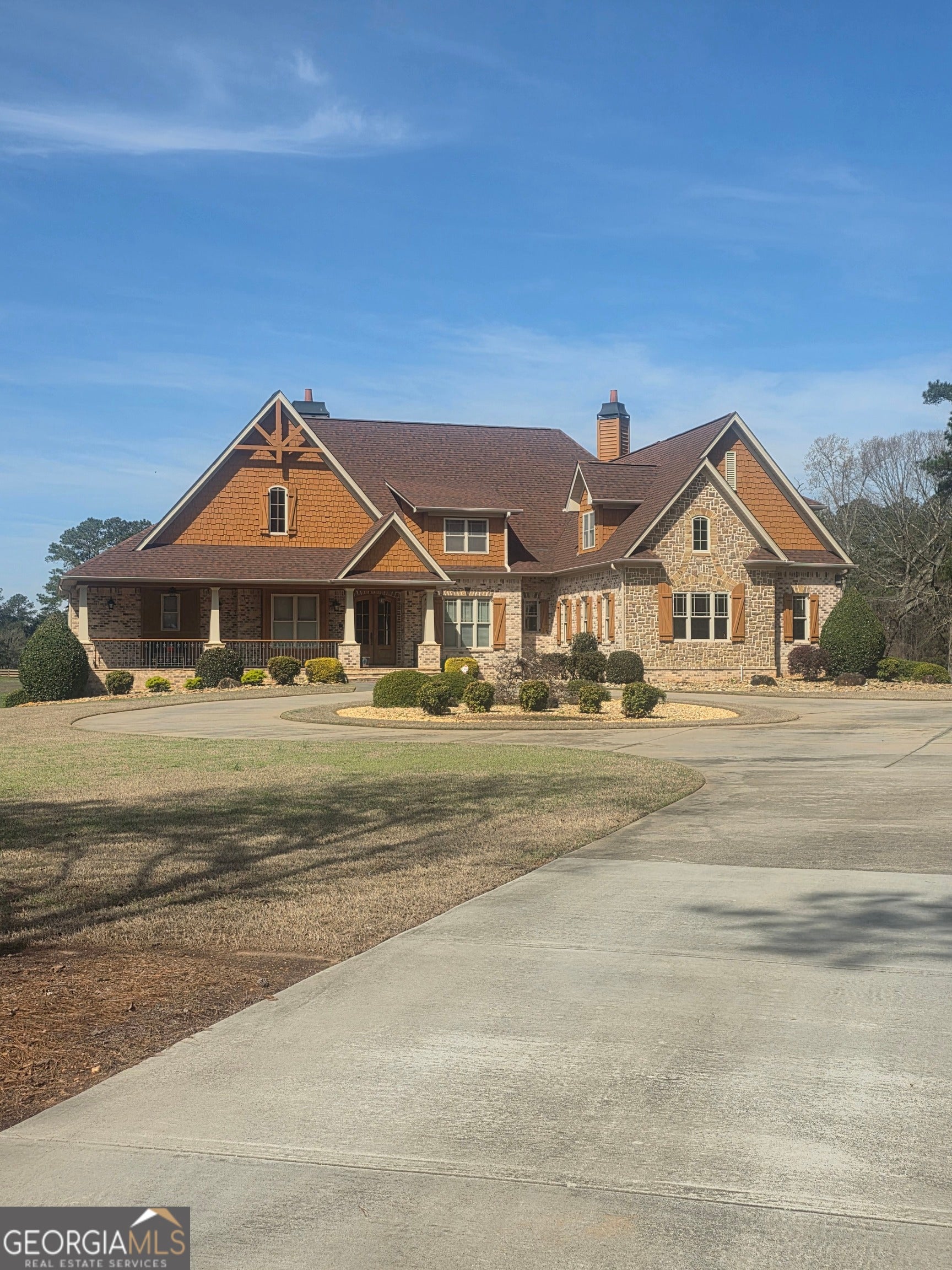 1202 Red Oak Dr — photo