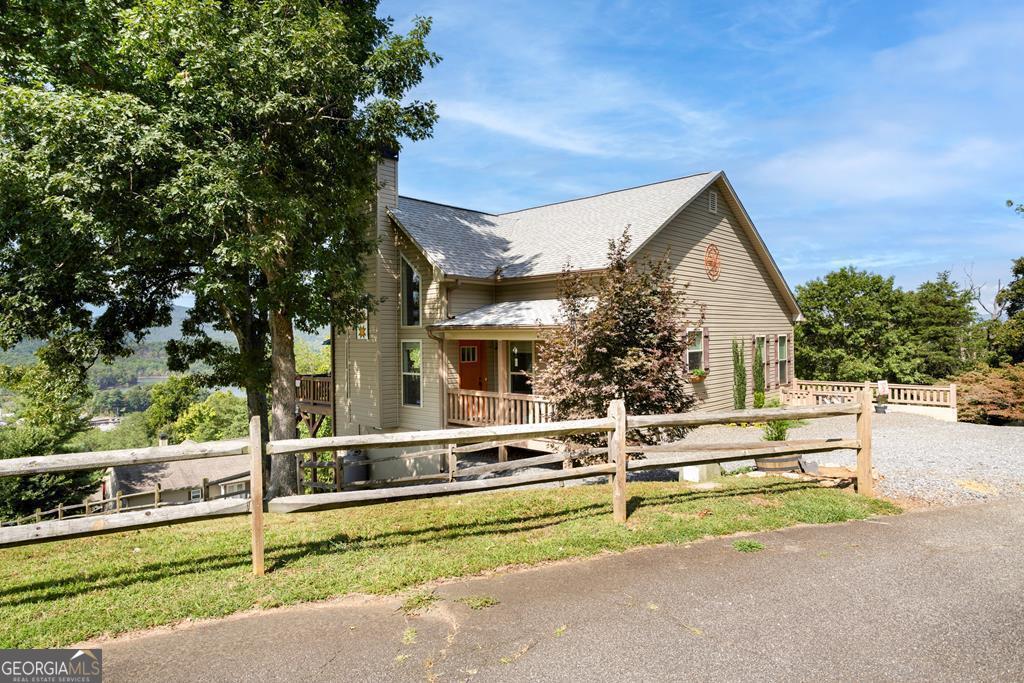 379 Chancey Dr — photo