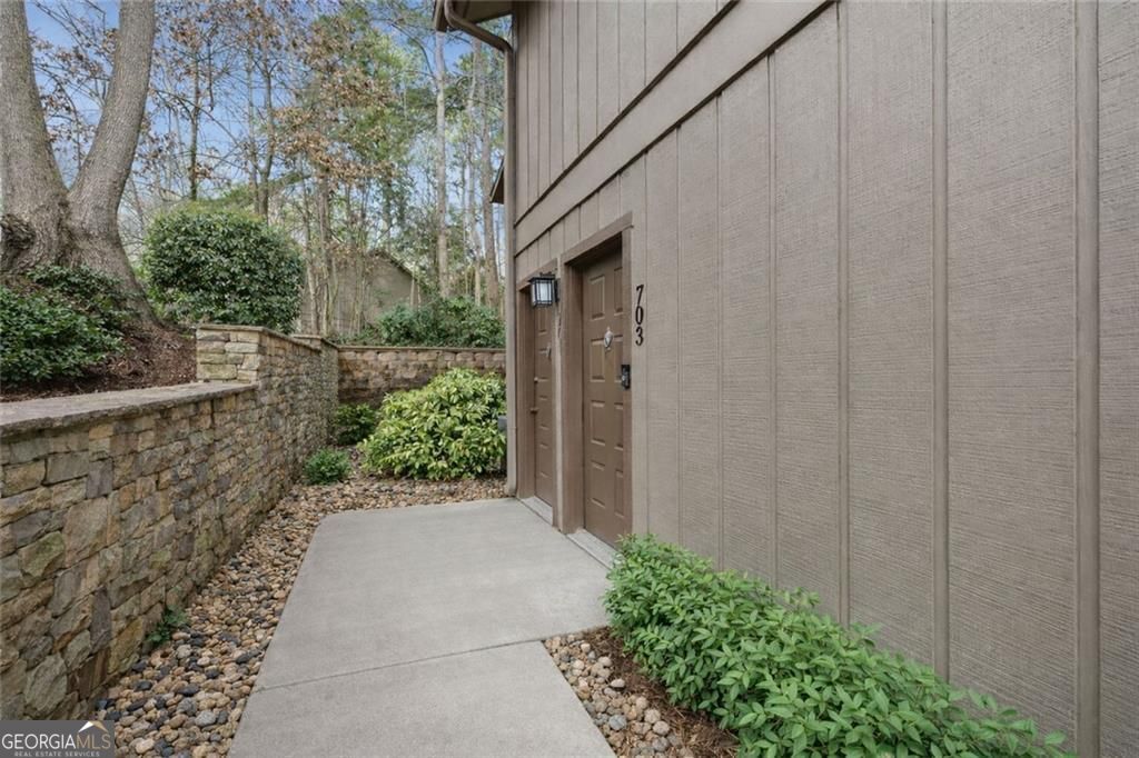703 Cumberland Ct — photo