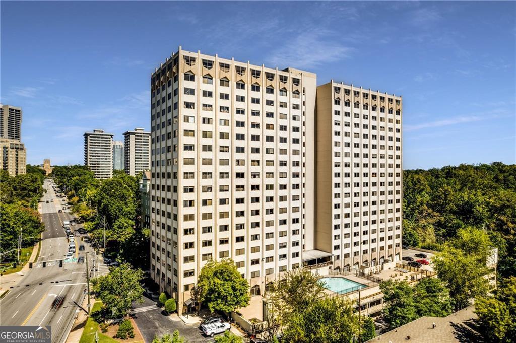 2479 Peachtree Rd NE 1306 — photo