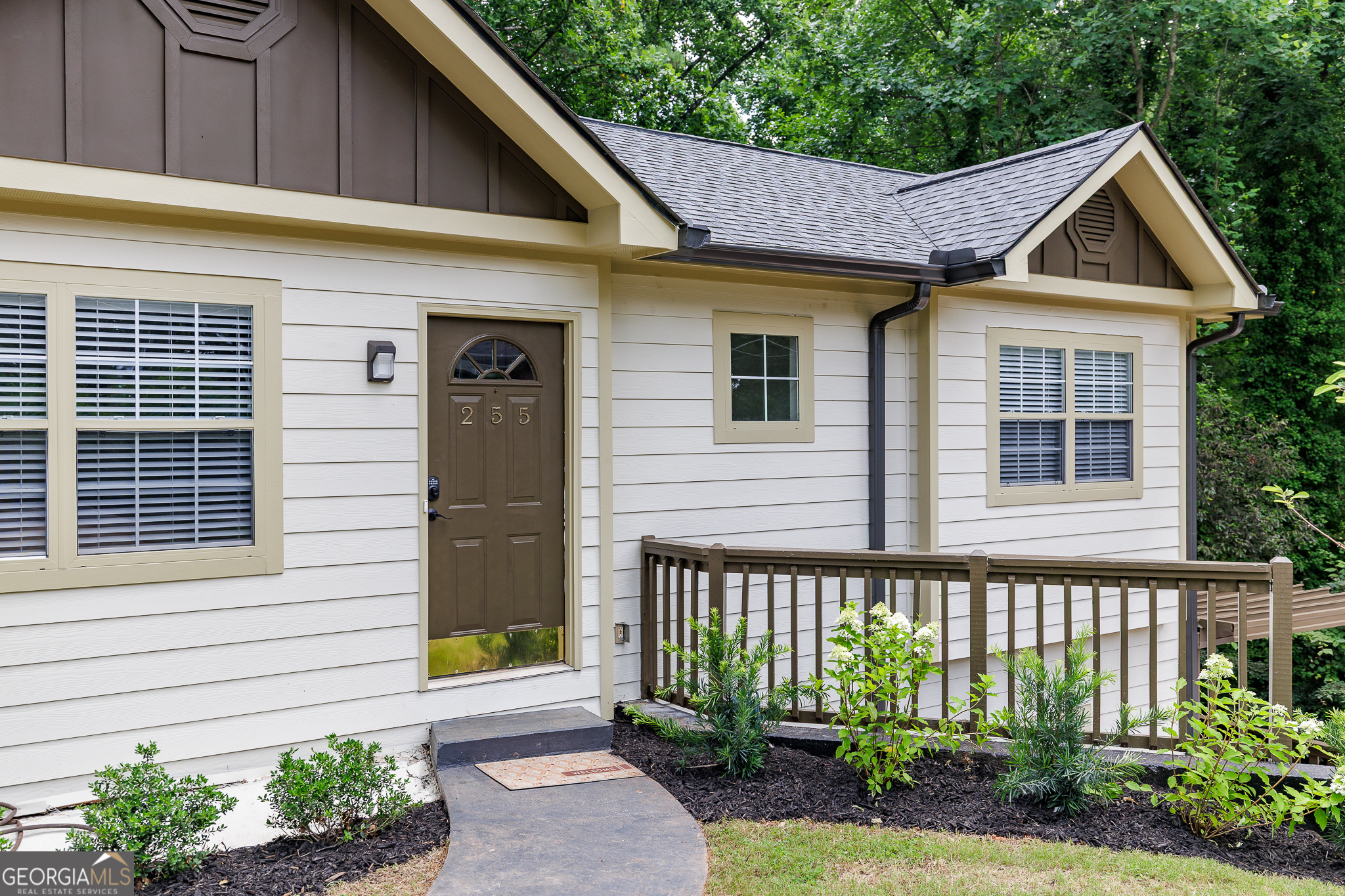 255 Pine Valley Dr — photo