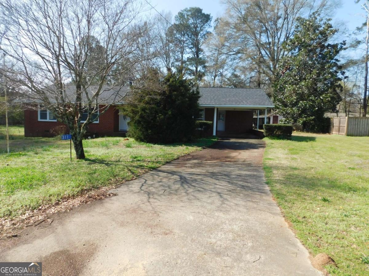 311 Bryant Rd — photo