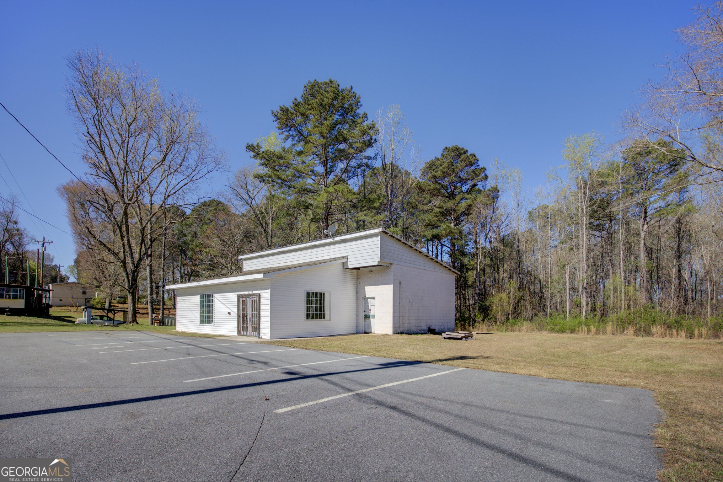 1710 W Highway 36 — photo