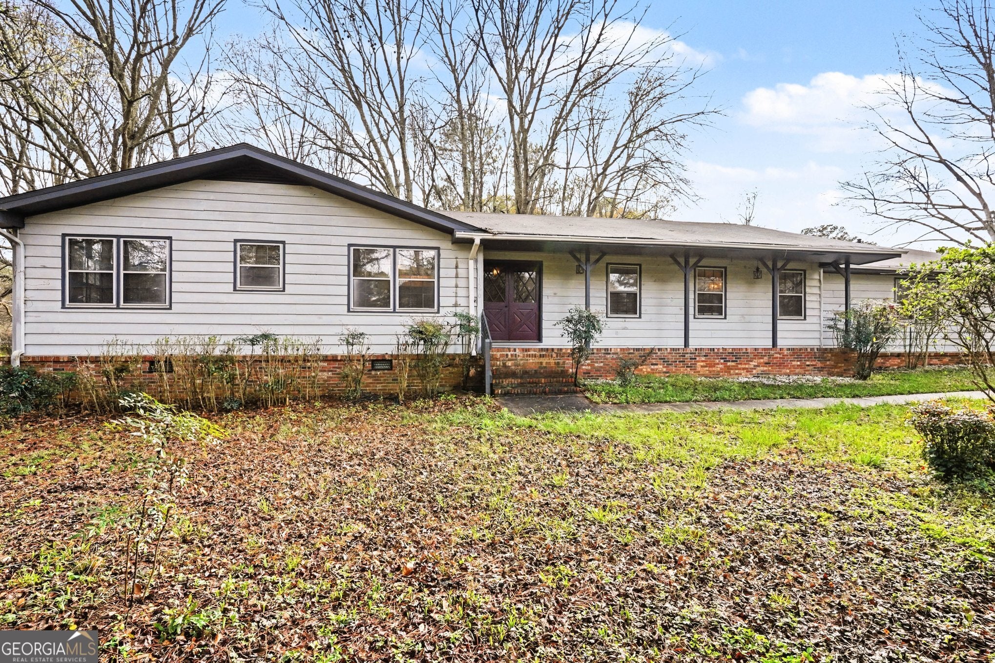 1590 Colonial South Dr SW — photo