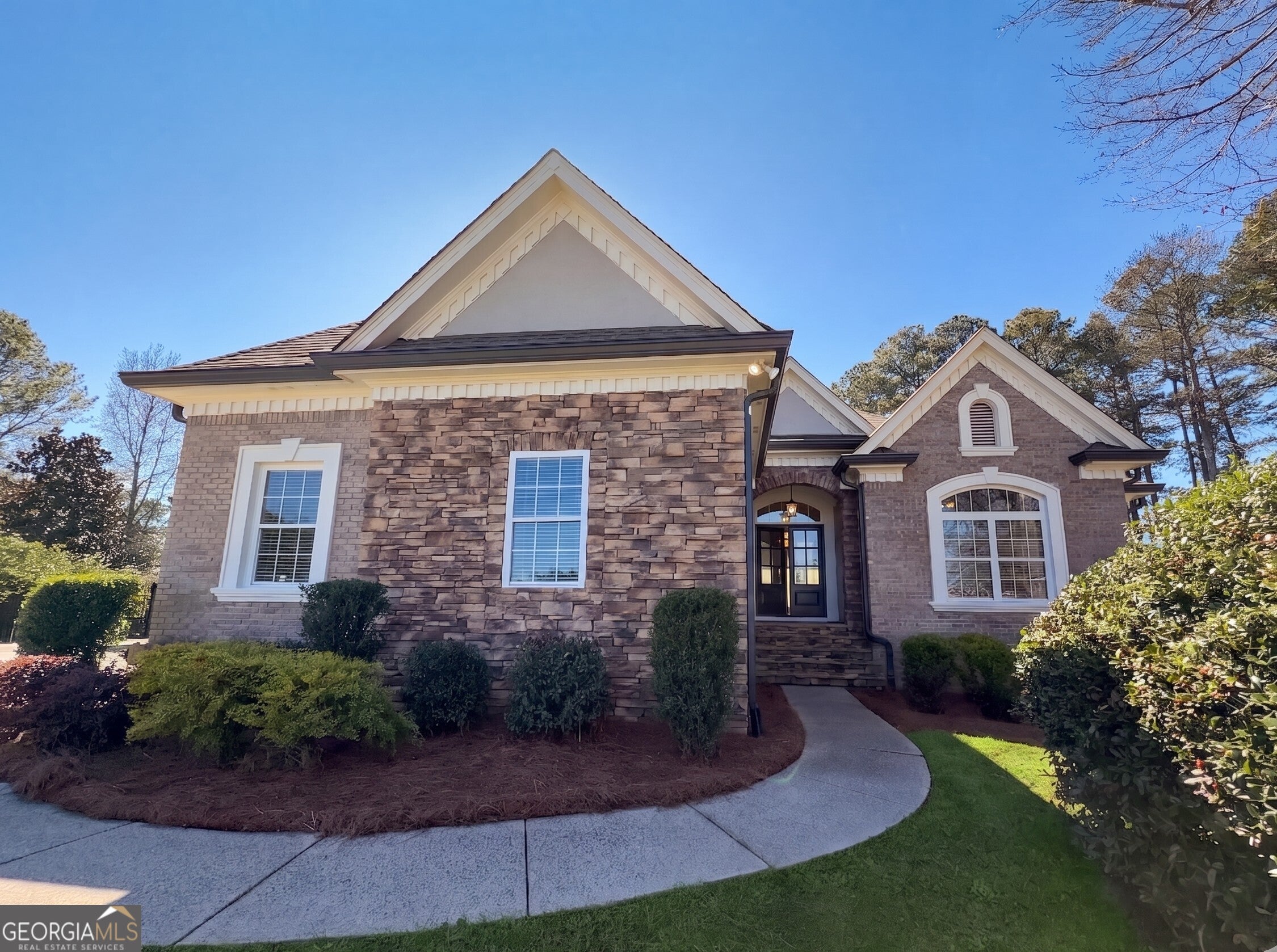 1225 Ewing Ives Dr — photo