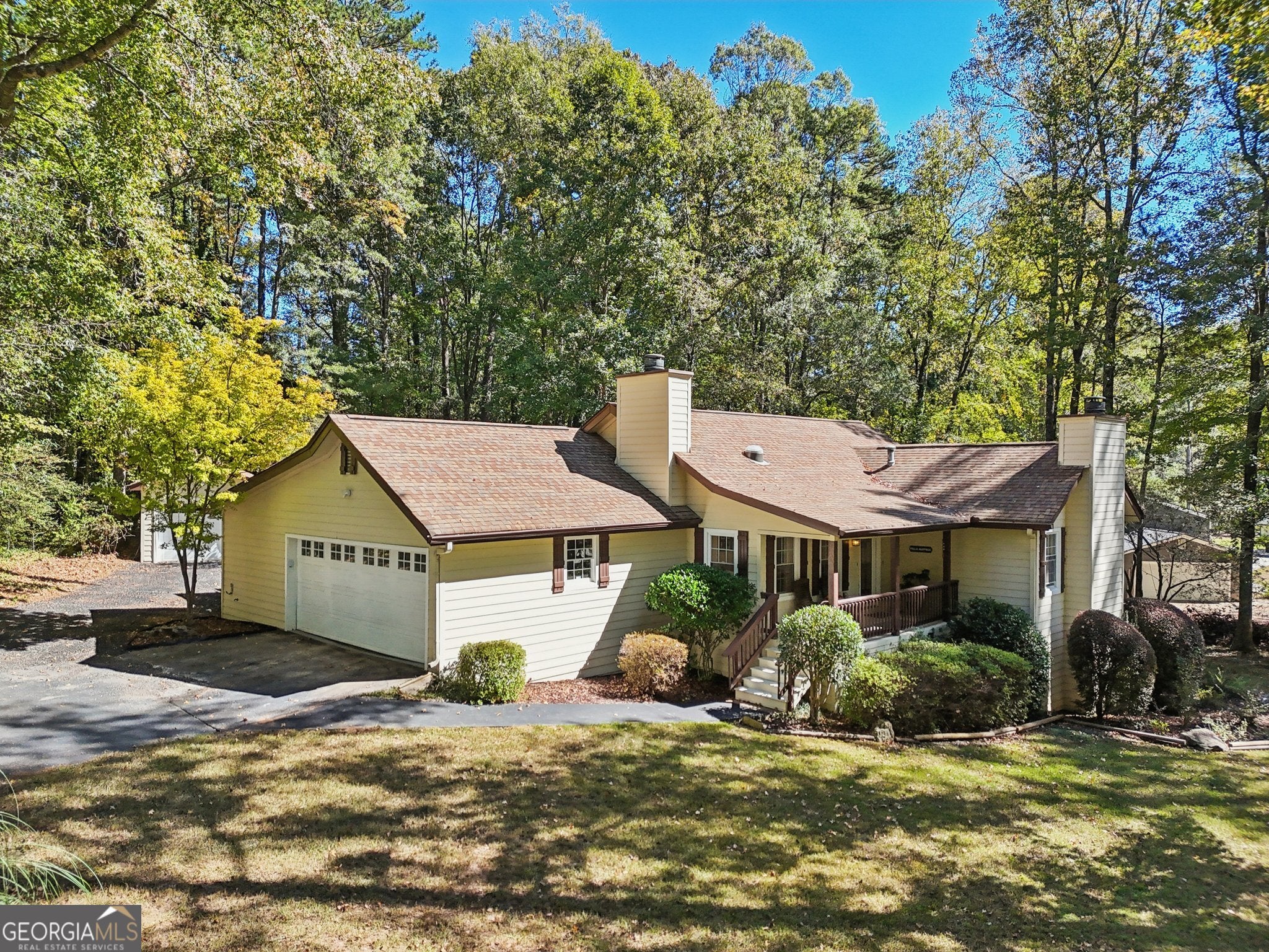 15 Perthshire Dr — photo