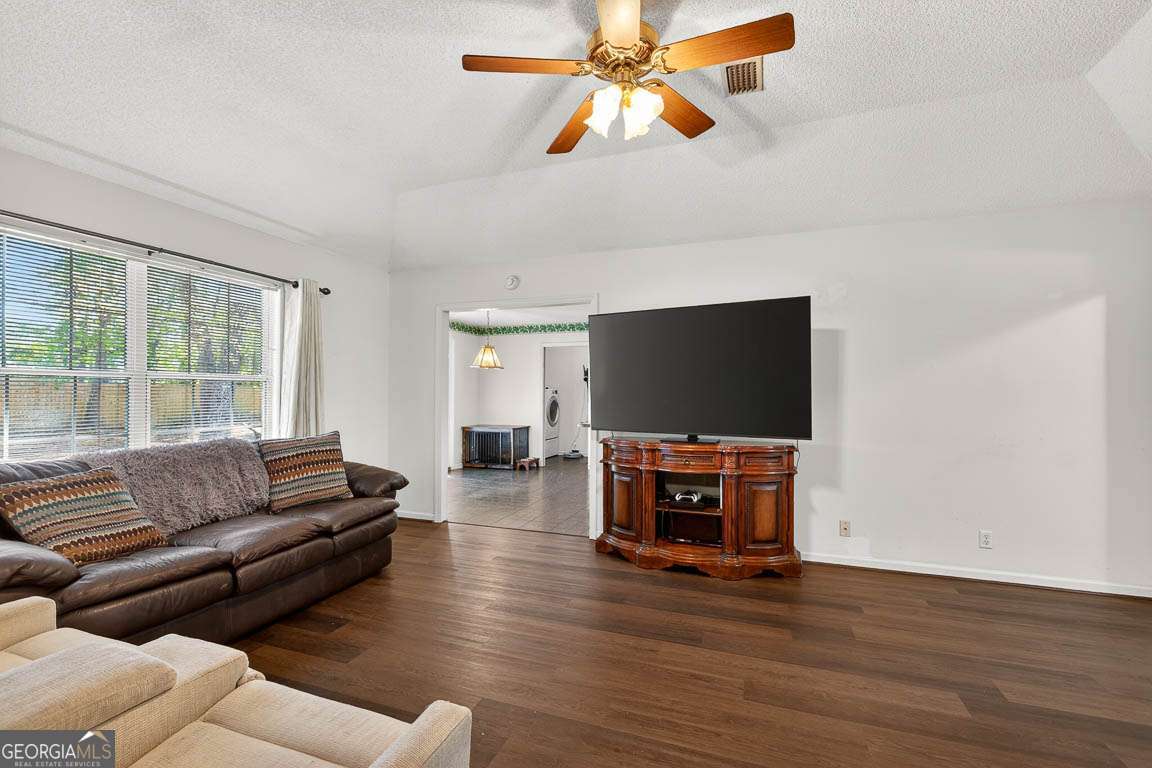 136 Timber Ridge Drive, Brunswick, GA 31525 — photo 2