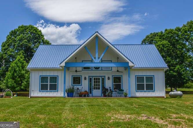 132 Fairview Meadows Dr — photo