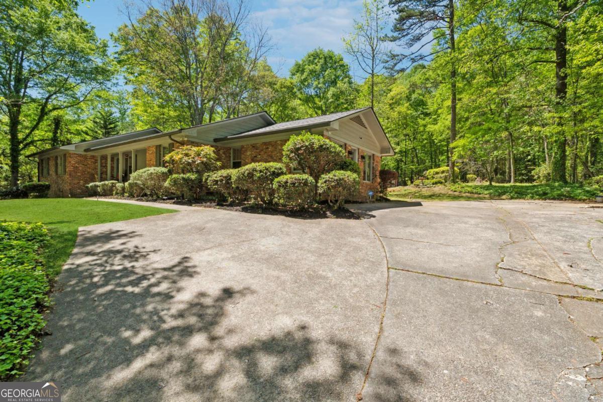 1387 Springdale Road, Gainesville, GA 30501 — photo 2