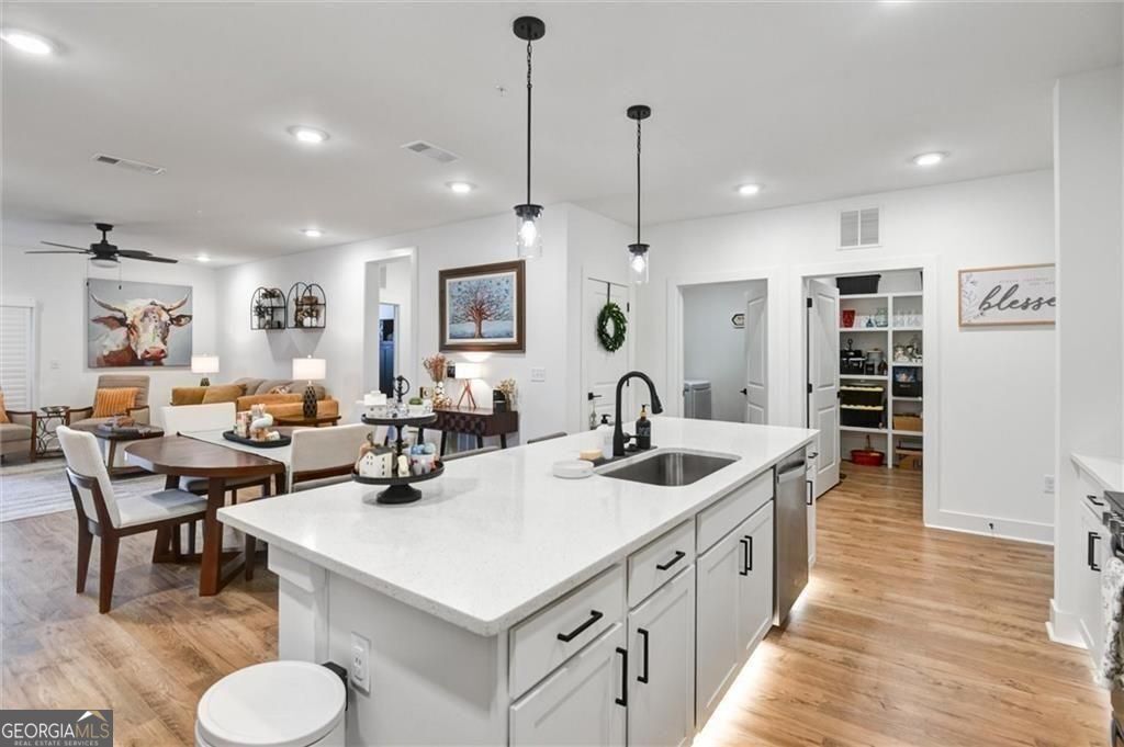 3351 Orwell Way 2401 — photo