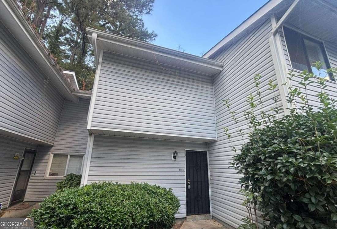 8569 Creekwood Way — photo