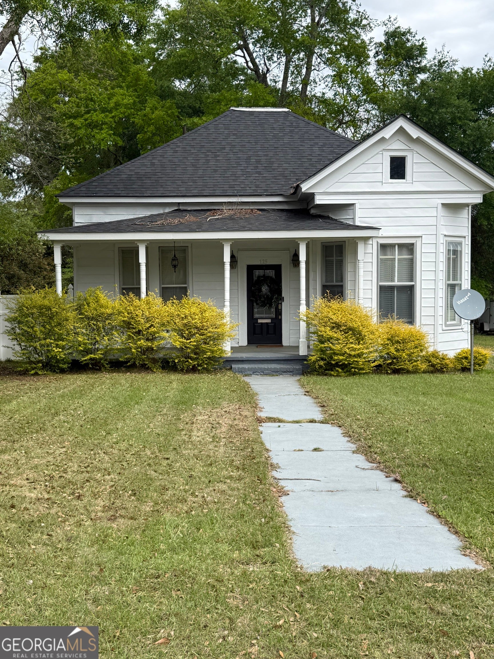 125 Creighton — photo