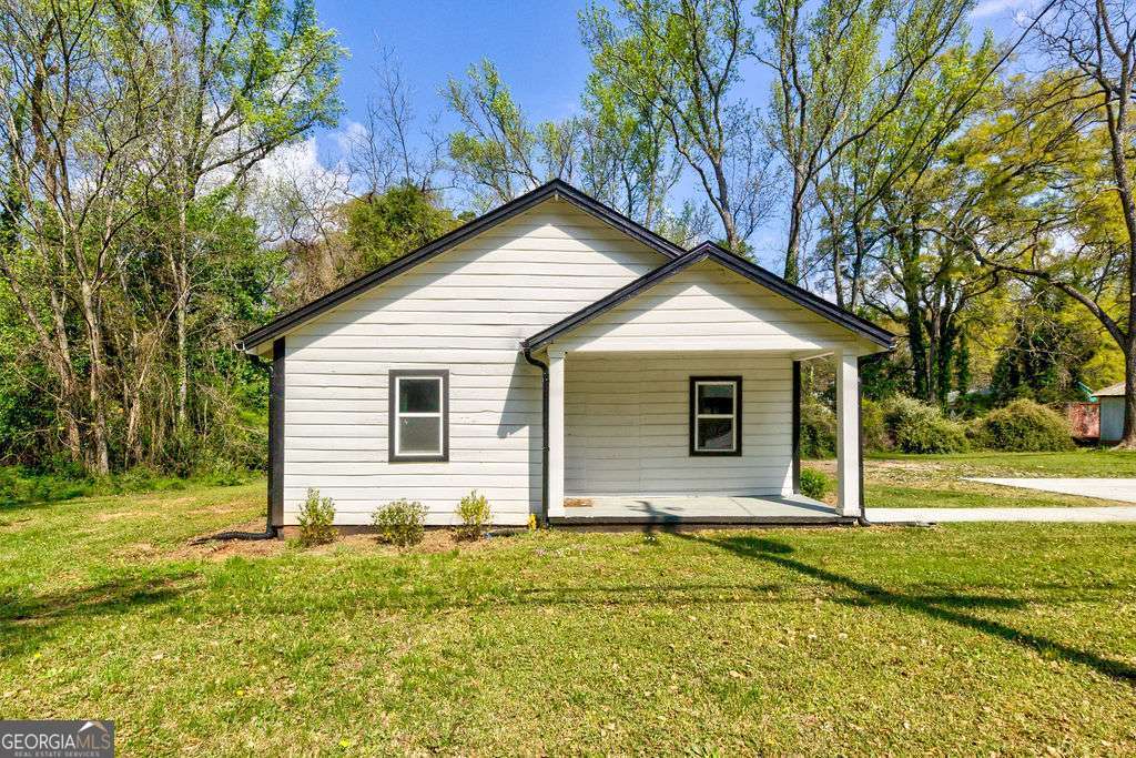 206 Walker Dr — photo